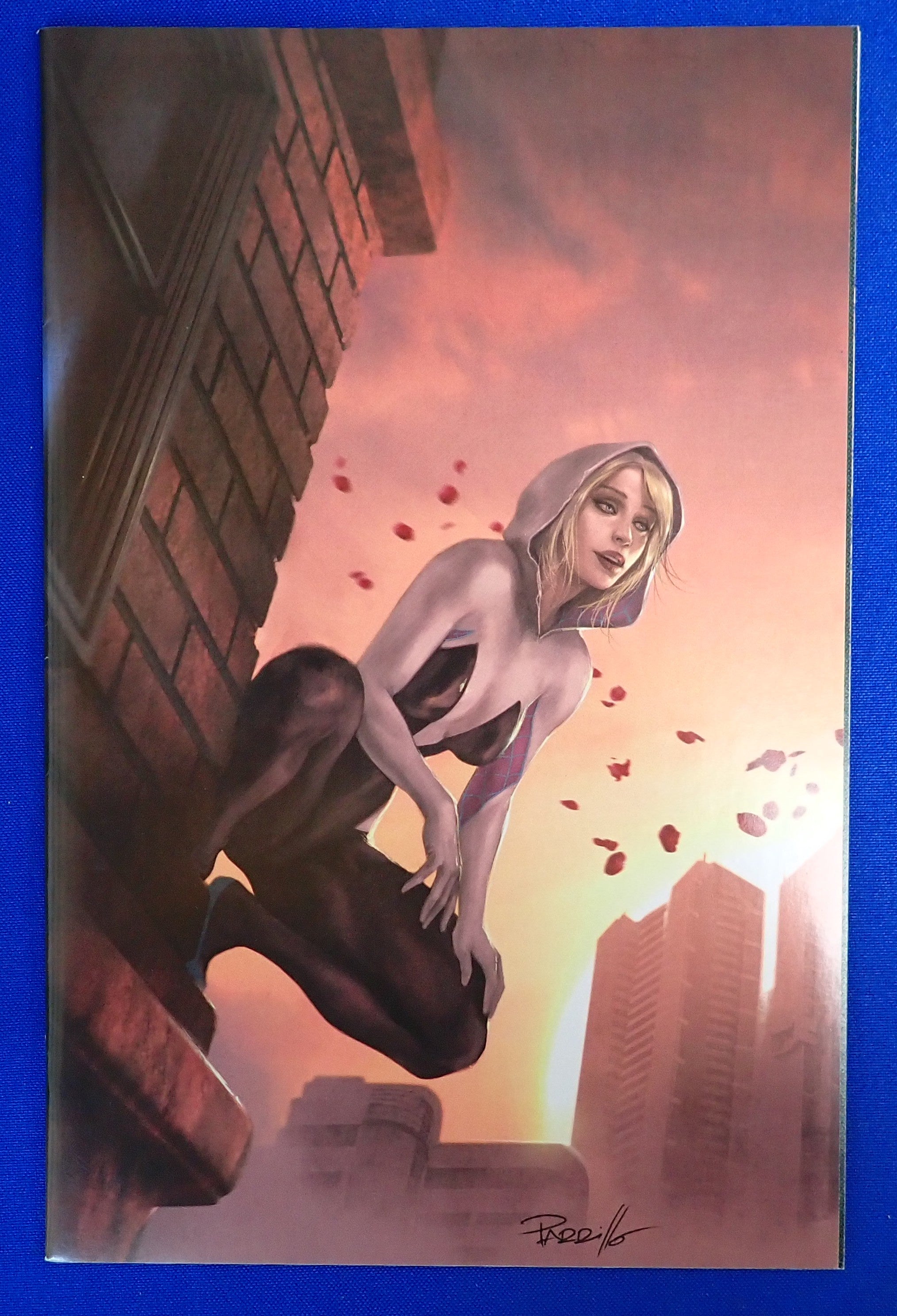 Spider-Gwen: Shadow Clones #1 & Miles Morales #4 Set (2023) - NM+ (9.2+) - Connecting Parillo VariantSet
