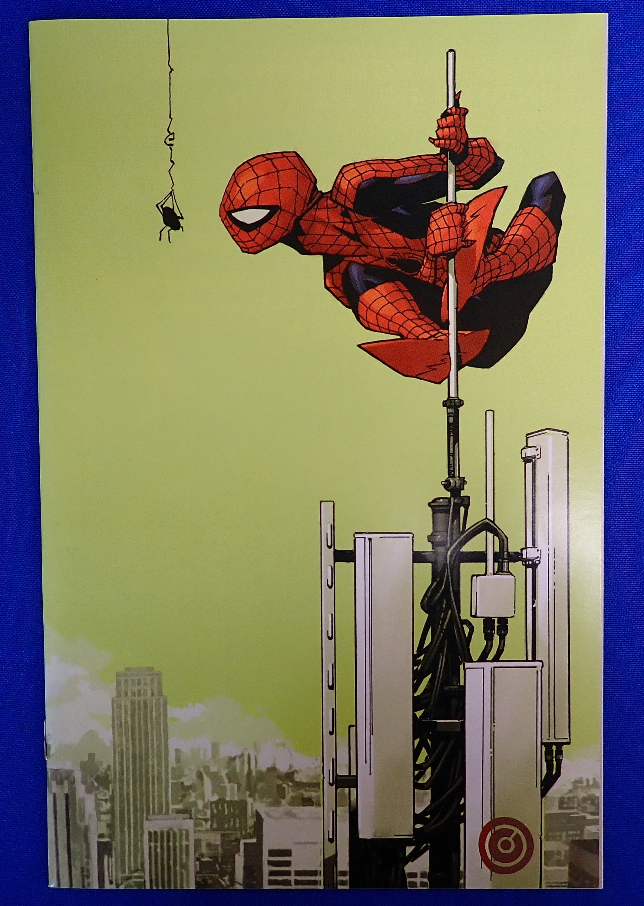 Amazing Spider-Man #123 (2023) - NM+ (9.2+) - 1:500 Chris Bachalo "Virgin" Variant