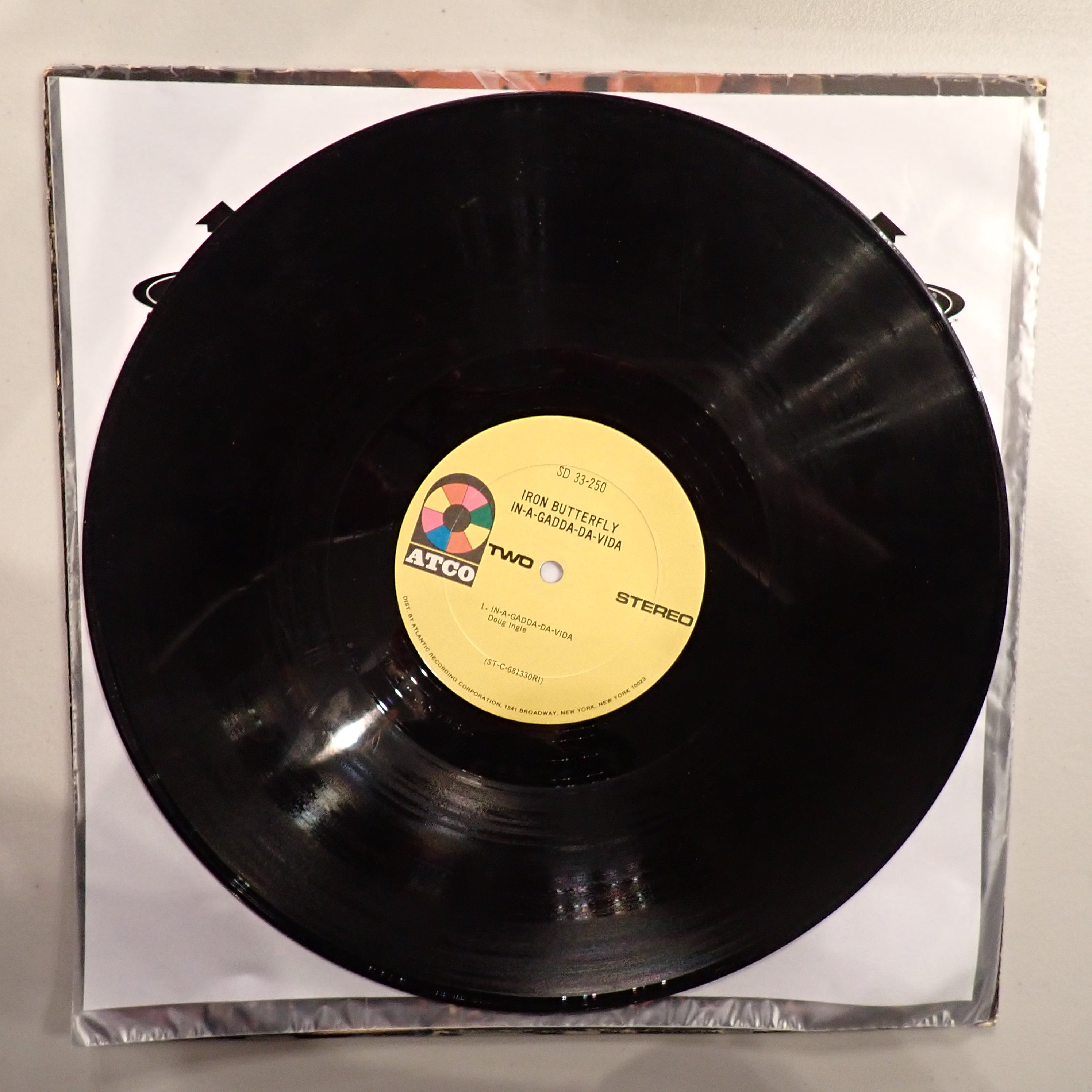 Iron Butterfly - In-A-Gadda-Da-Vida