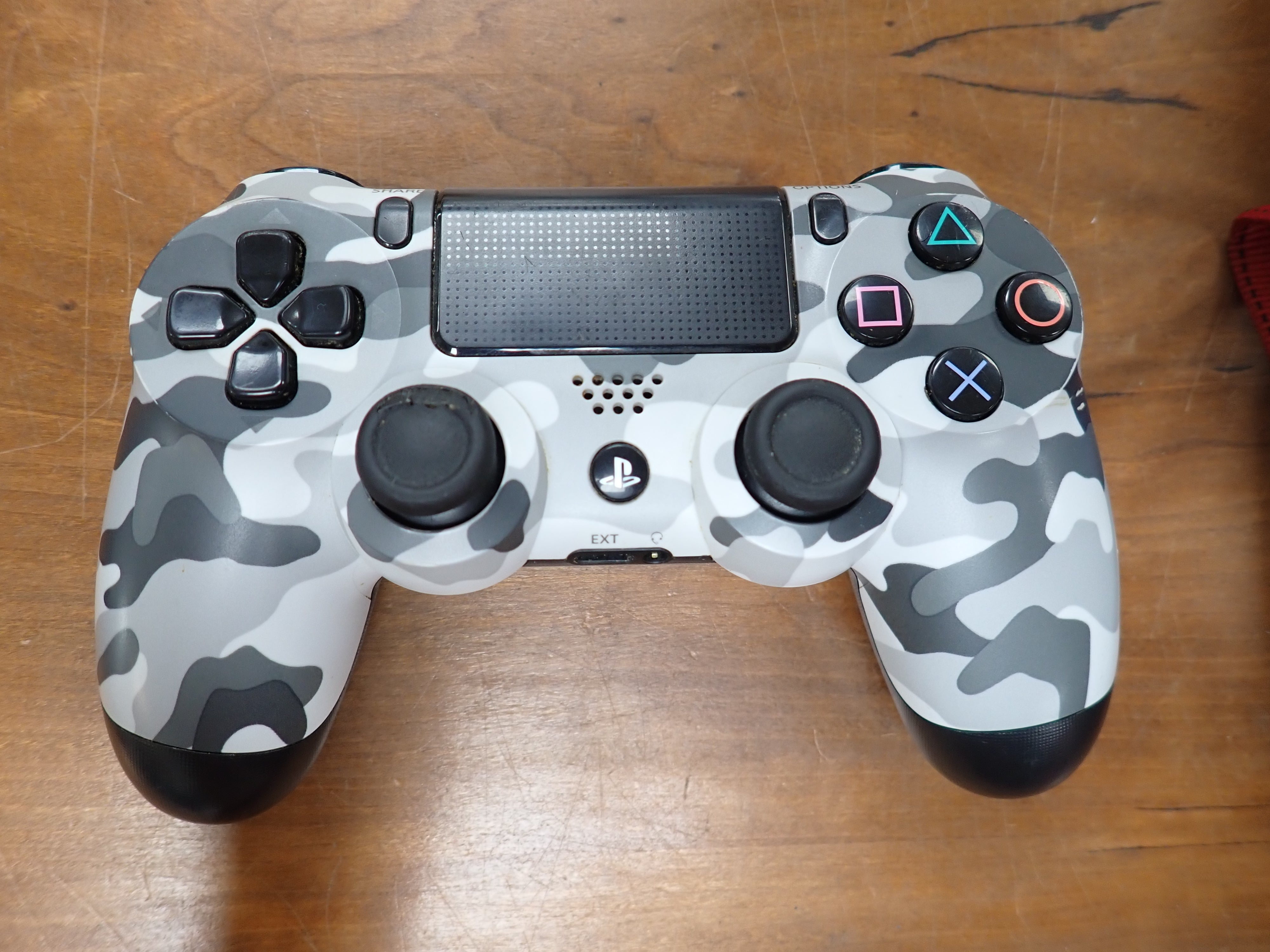 PS4 Controller - Gray Camo