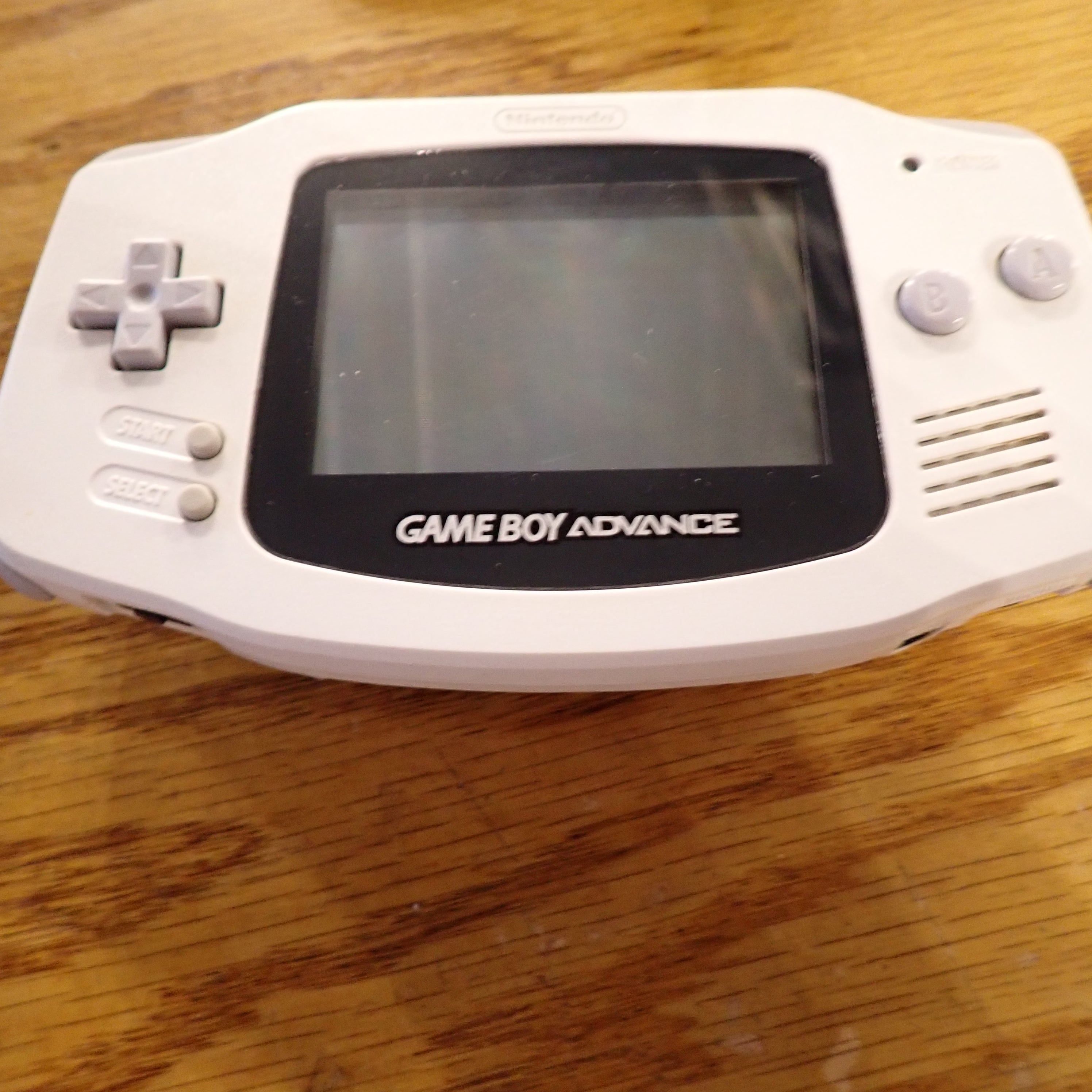 GameBoy Advanced - White