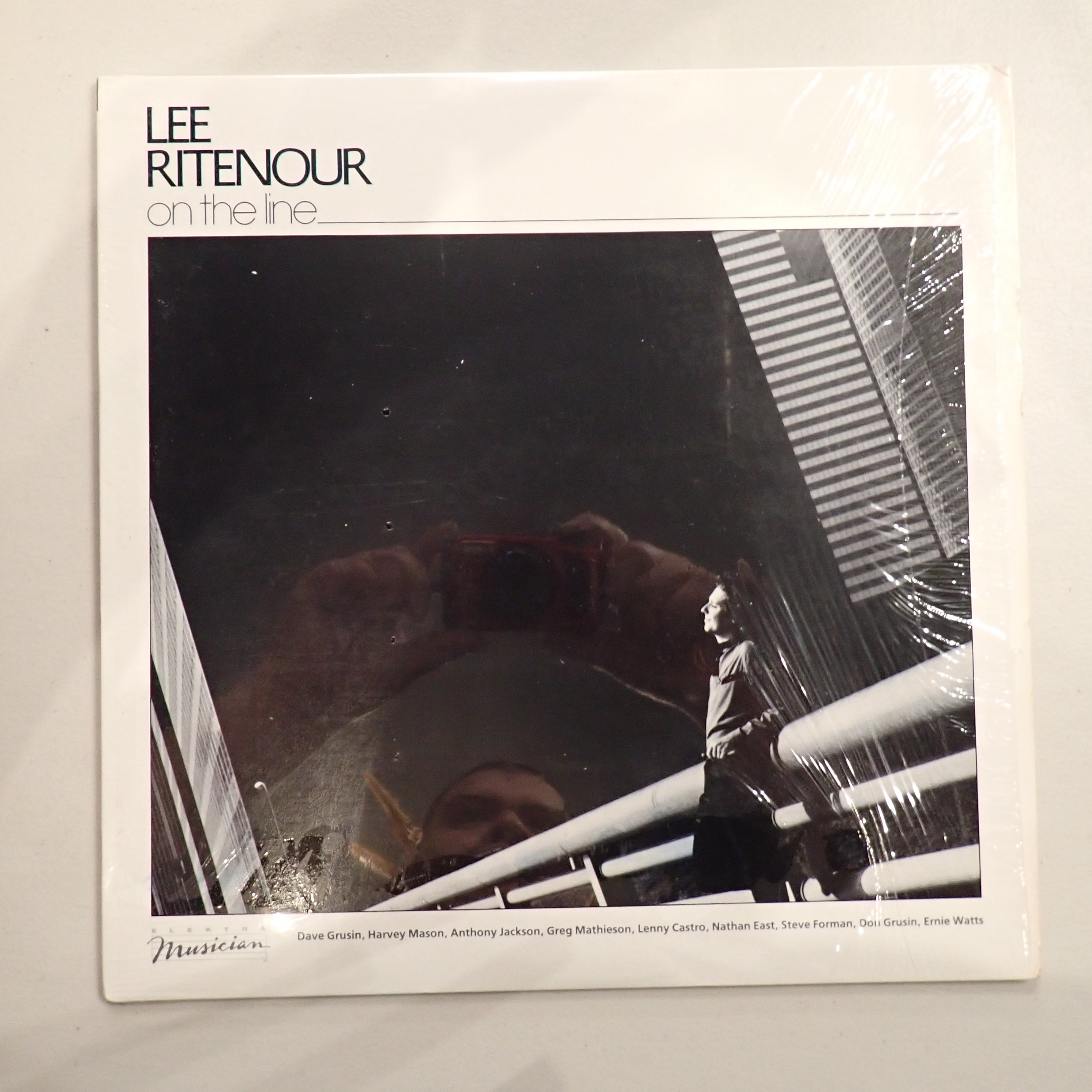 Lee Ritenour – On The Line