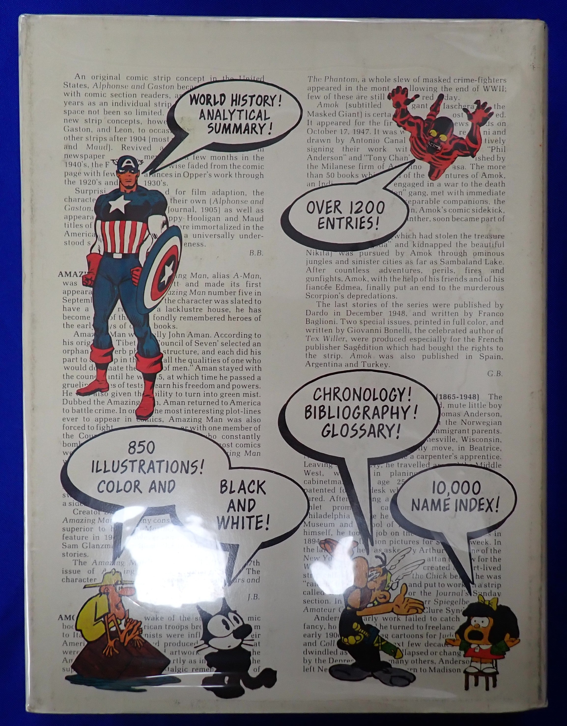 The World Encyclopedia of Comics - Hardcover (Pre-Owned)