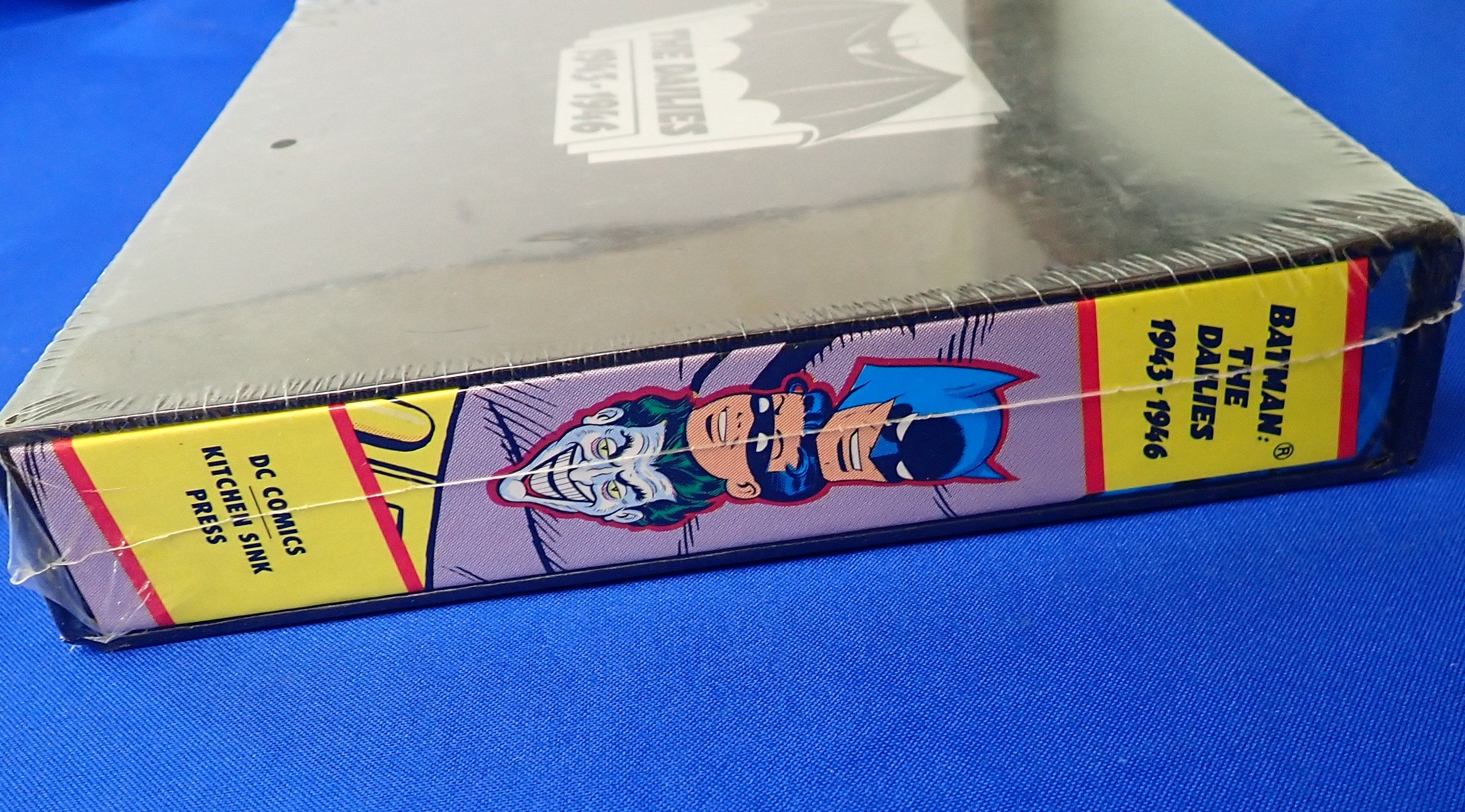 Batman: The Dailies 1943-1946 - SEALED Slipped Hardcover (Pre-Owned)