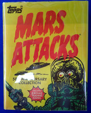 Topps: Mars Attacks - Hardcover (Pre-Owned)