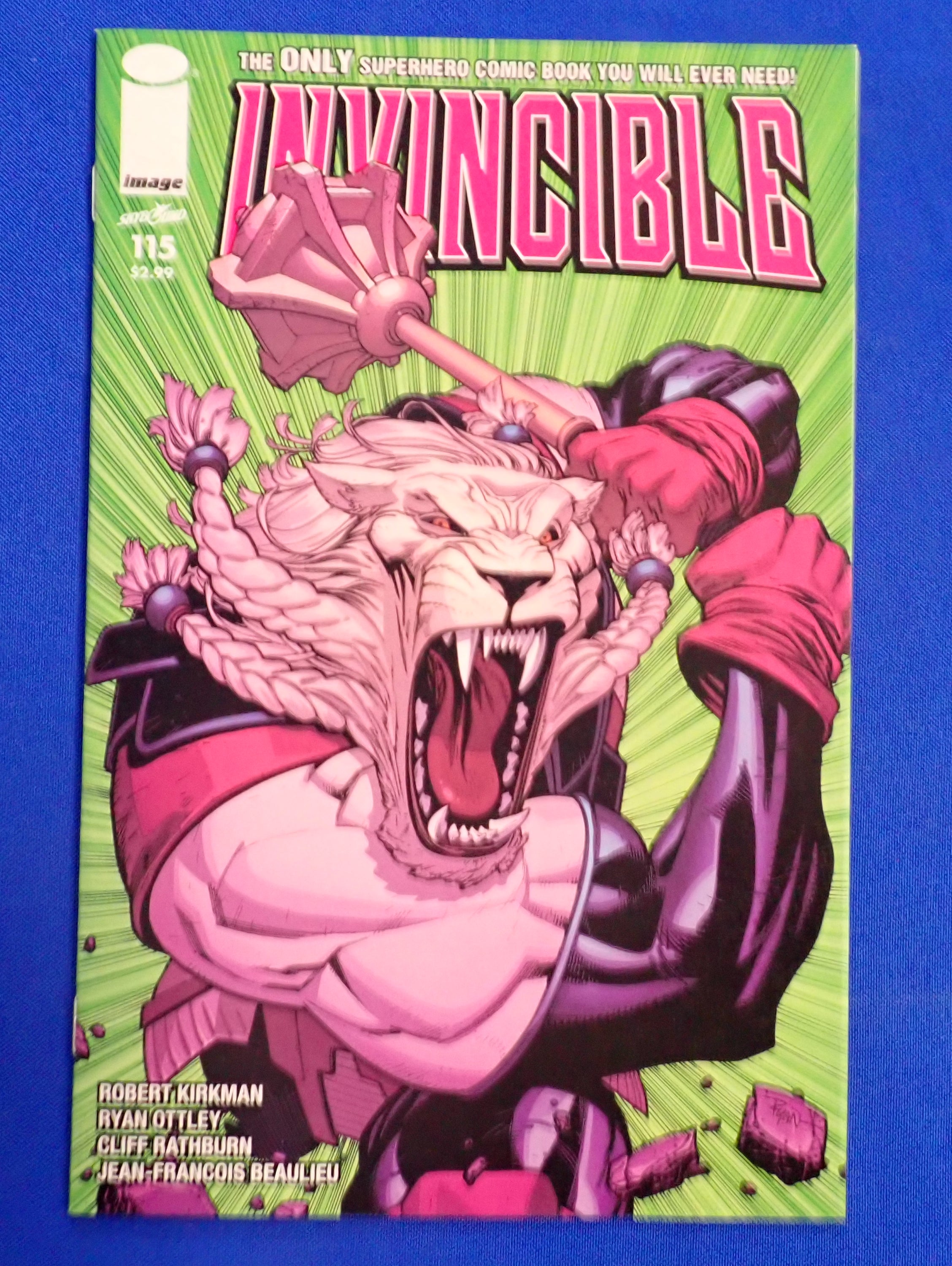 Invincible #115 (2014) - NM (9.4) - Battle Beast Cover