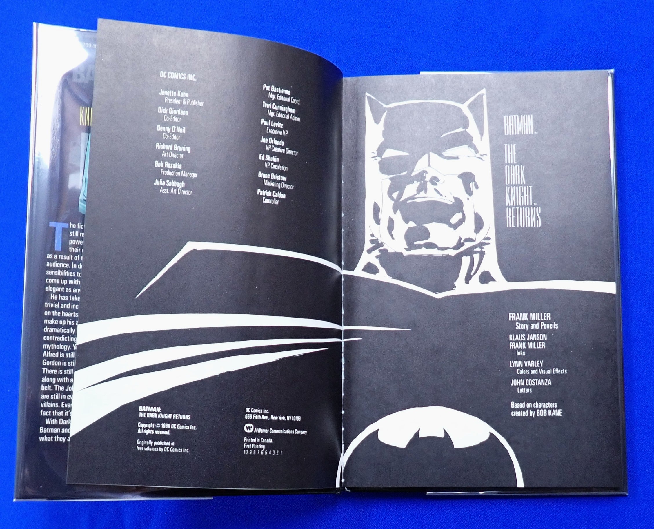 Batman: The Dark Knight Returns 1st Print Edition - Hardcover (Pre-Owned)