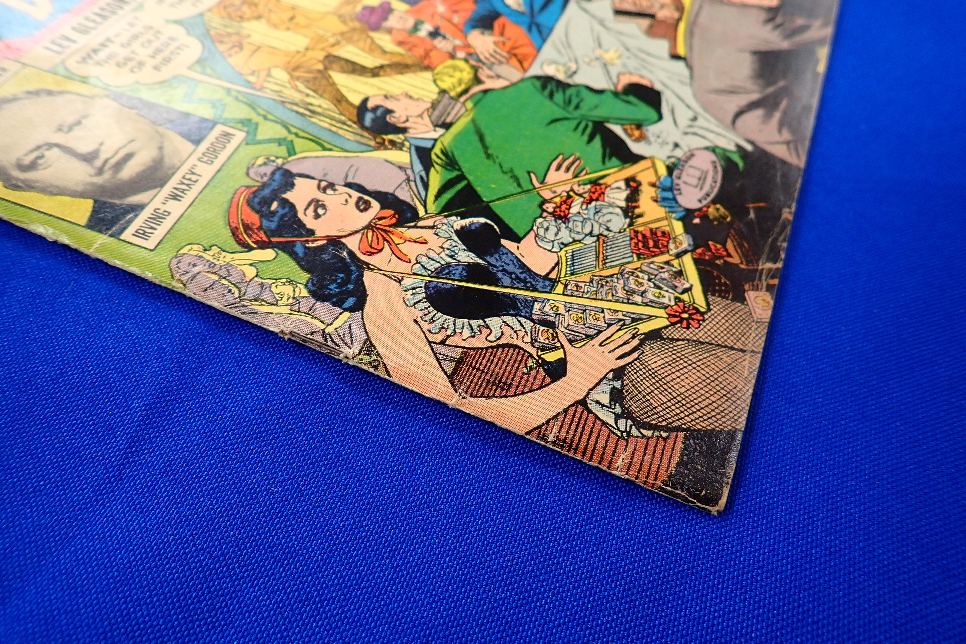 Crime Does Not Pay #121 (1953) - GD/VG - (3.0) - Golden Age Crime Book