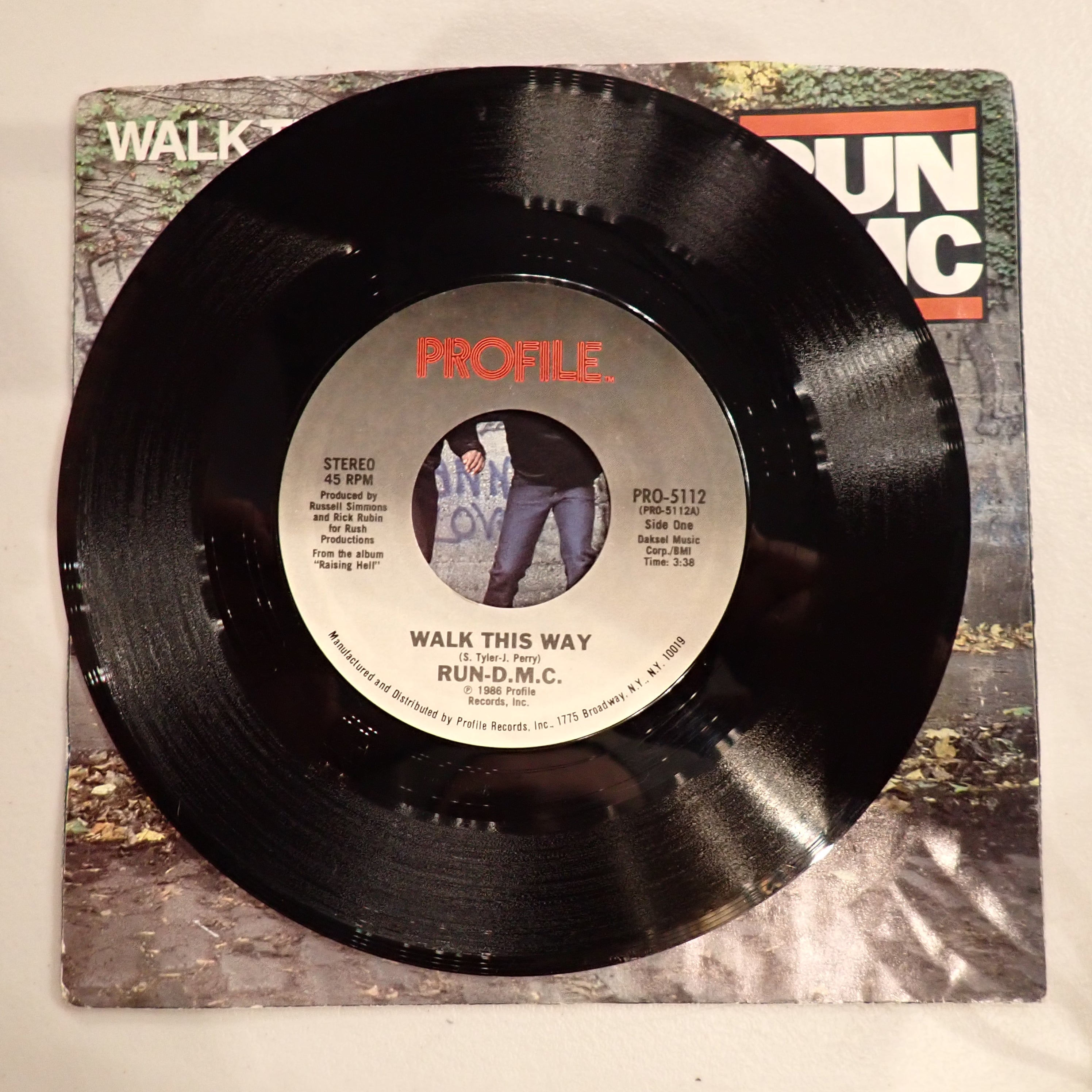 Run-D.M.C. / Walk This Way 1986 USオリジナル Run D.M.C. Featuring Aerosmith – Walk This Way – Vinyl (7