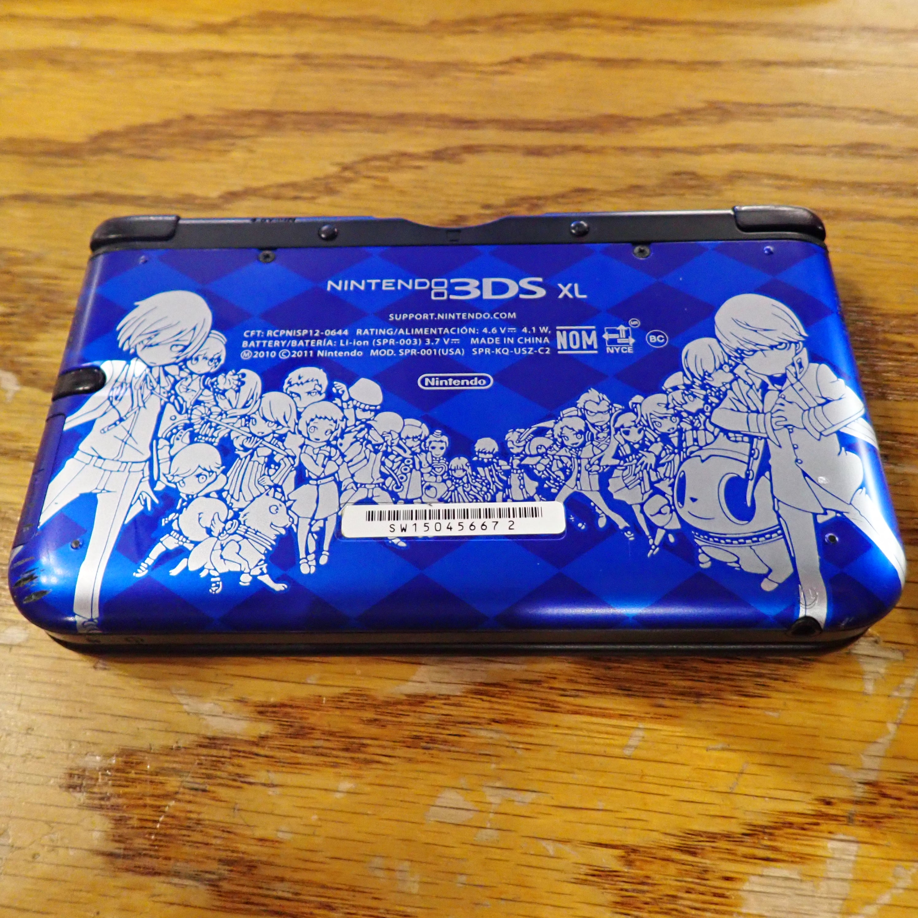 Nintendo 3DS XL Limited Edition Persona Q Shadow of the Labyrinth Velvet System