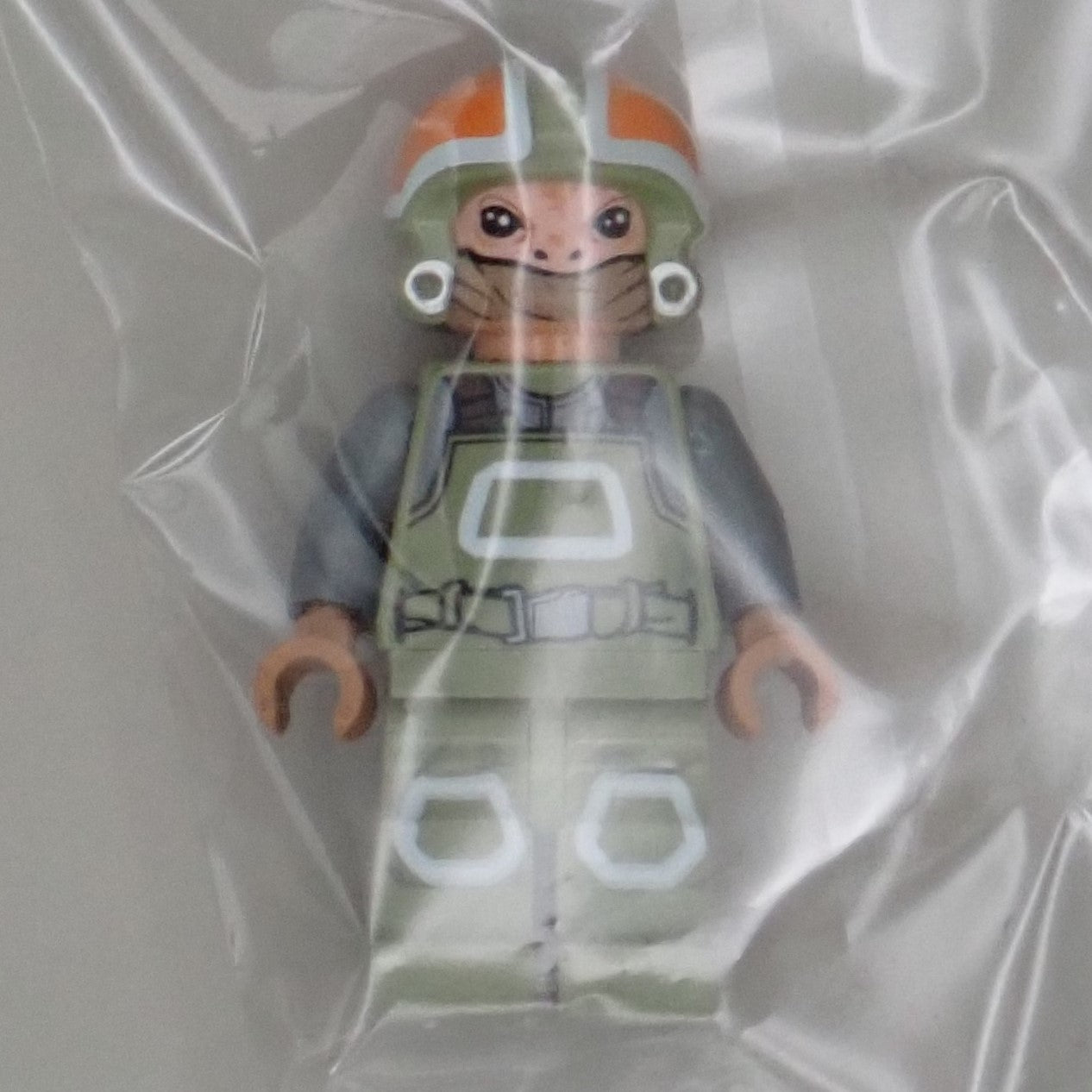 LEGO Minifig: Resistance Ground Crew (sw0660)