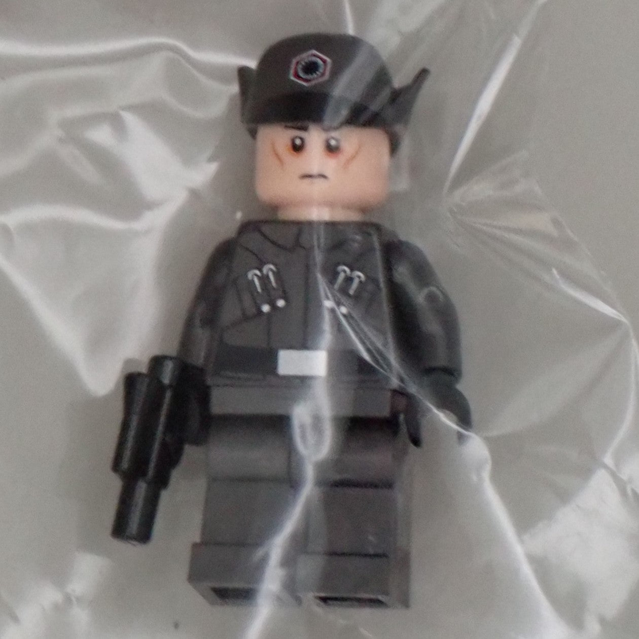 LEGO Minifig: First Order Officer (sw0870)