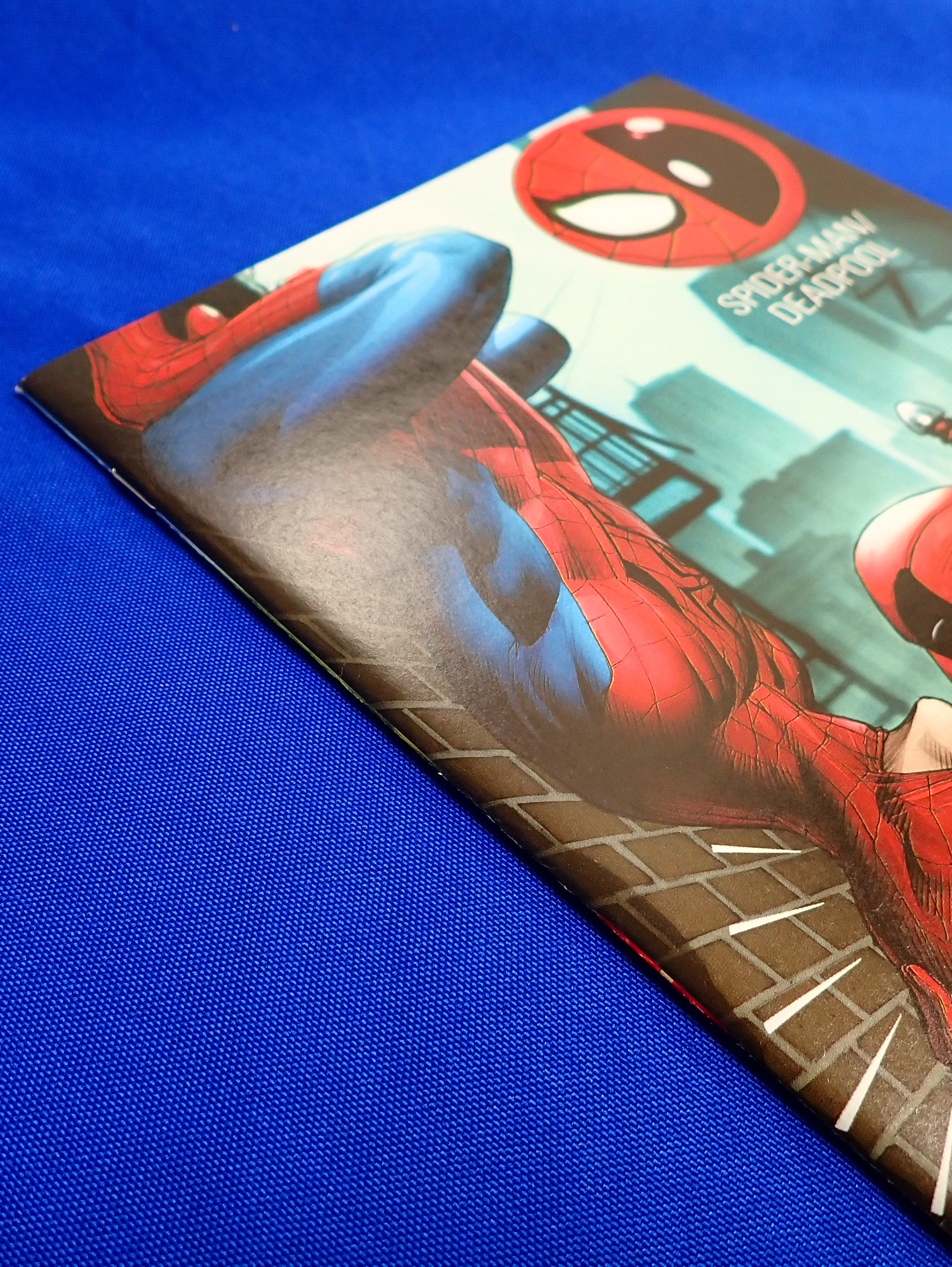 Spider-Man/Deadpool #1 (2016) - VF/NM- (9.0-9.2) - Rare Gamestop Exclusive Cover