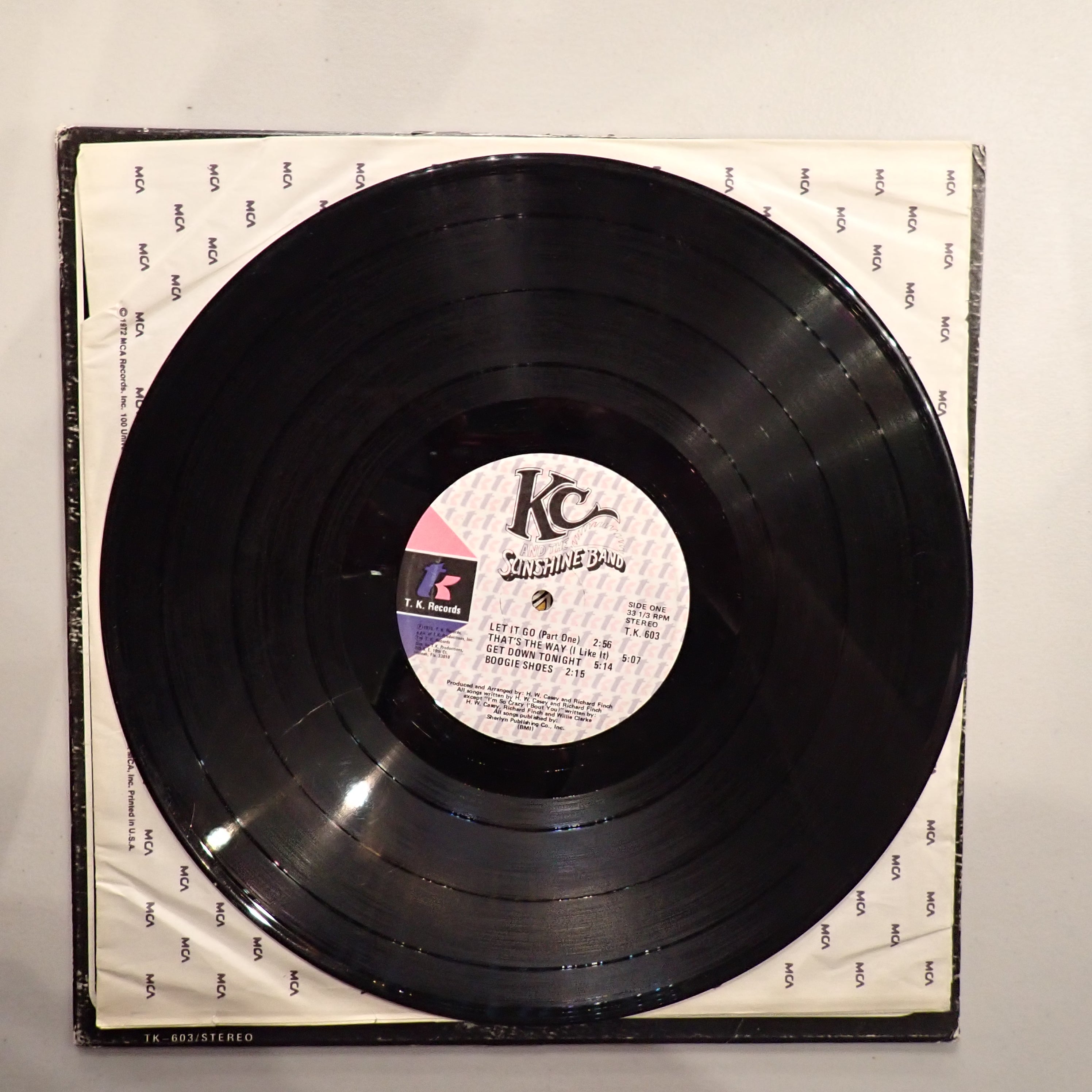 KC And The Sunshine Band – KC And The Sunshine Band
