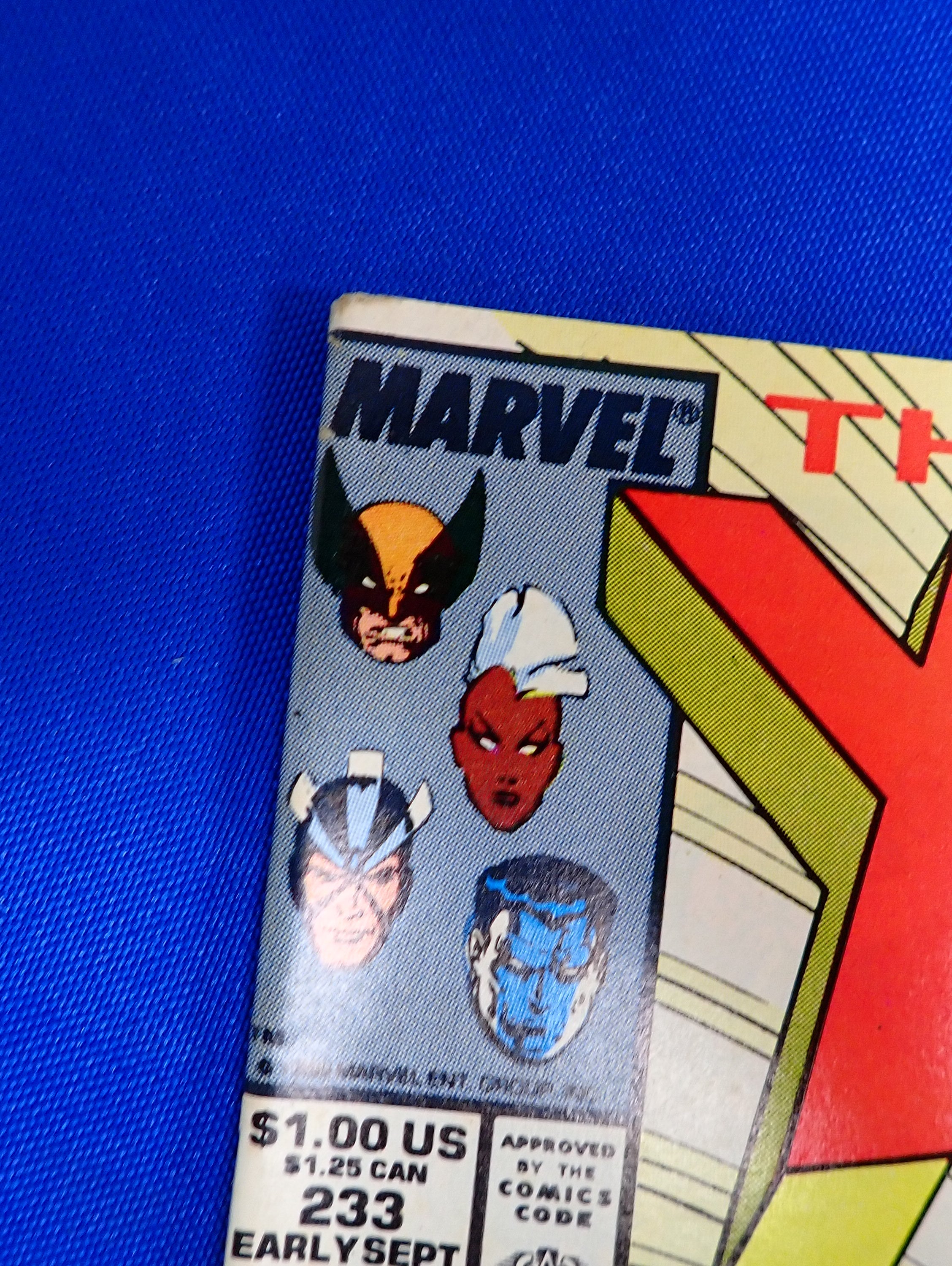 Uncanny X-Men #233 (1988) - VF- (7.5) - Mark Jeweler Variant