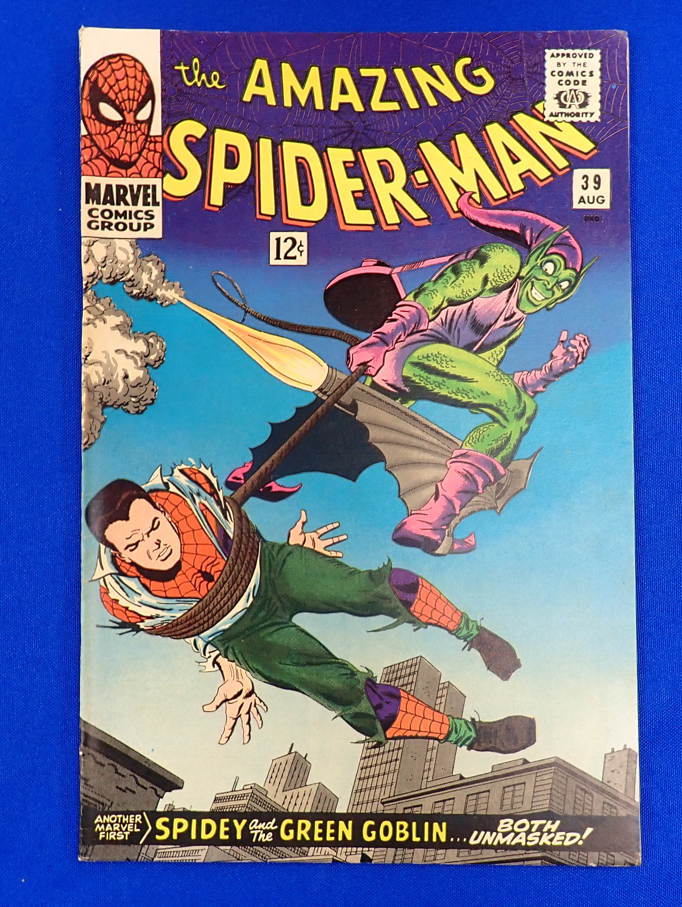 Amazing Spider-Man #39 (1966) - VF+/NM- (8.5-9.0) - 1st John Romita AMS Artwork