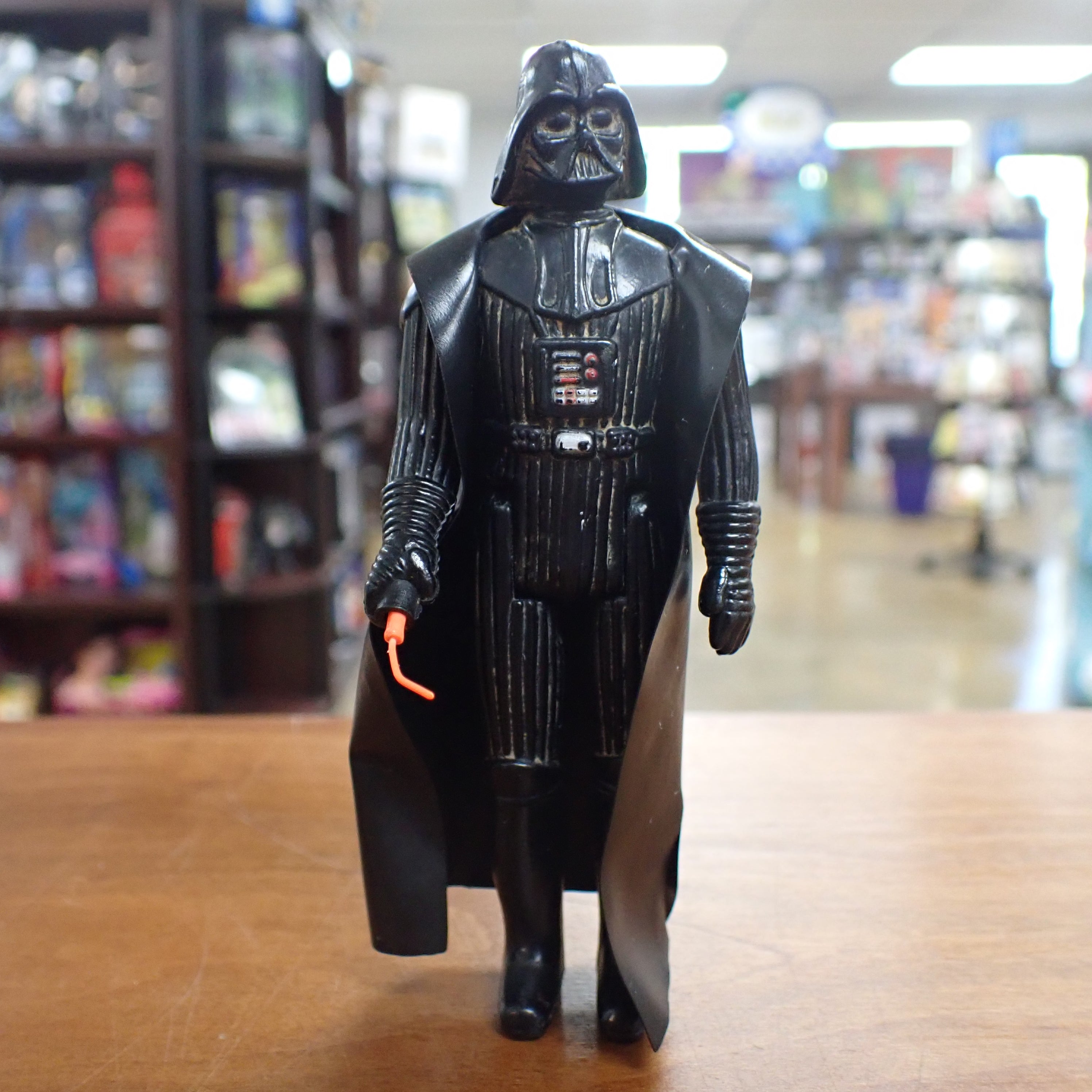 Darth Vader 1977 *ripped cape*