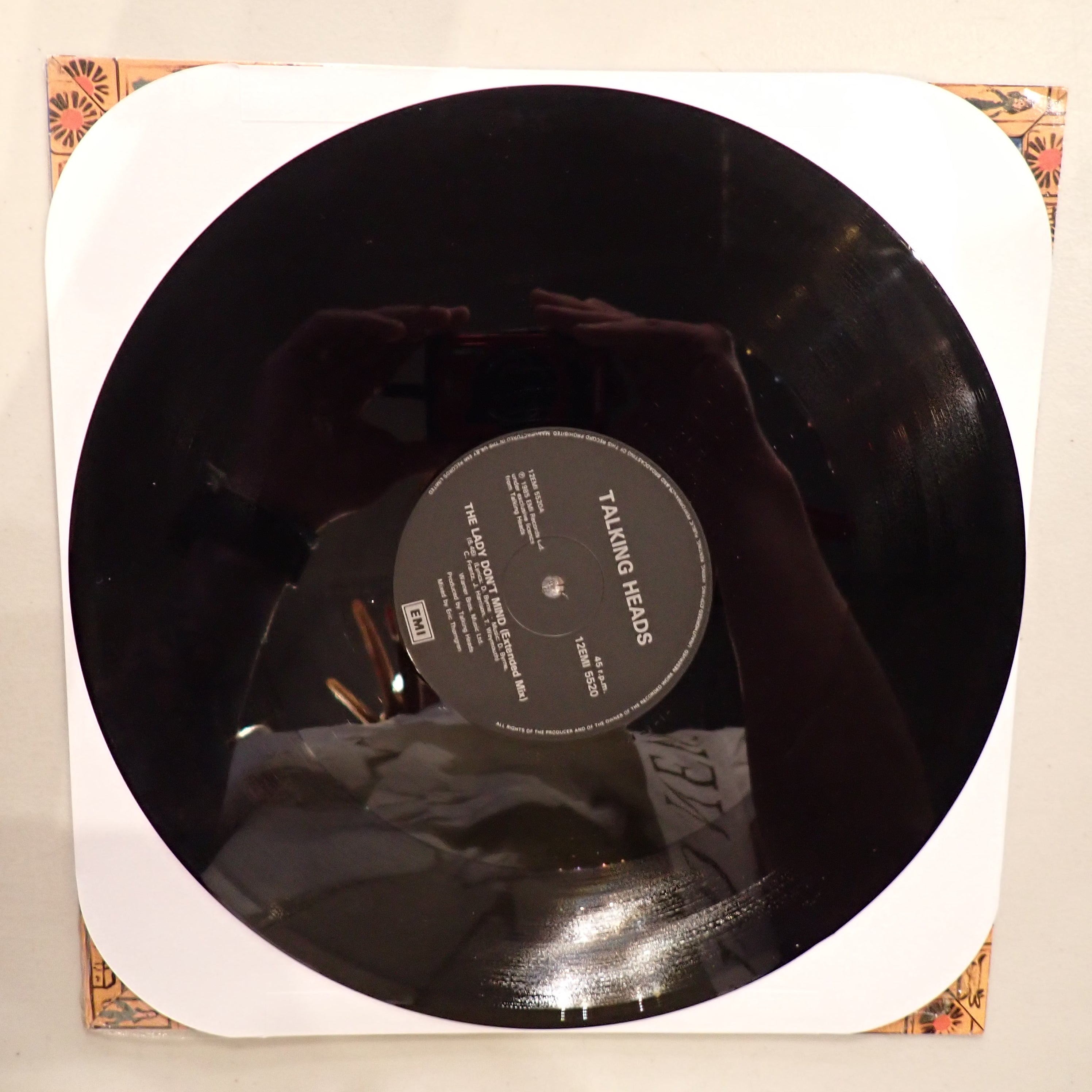 Talking Heads – The Lady Don't Mind