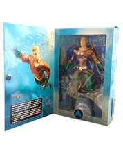Aquaman - 13" Deluxe Collector Figure