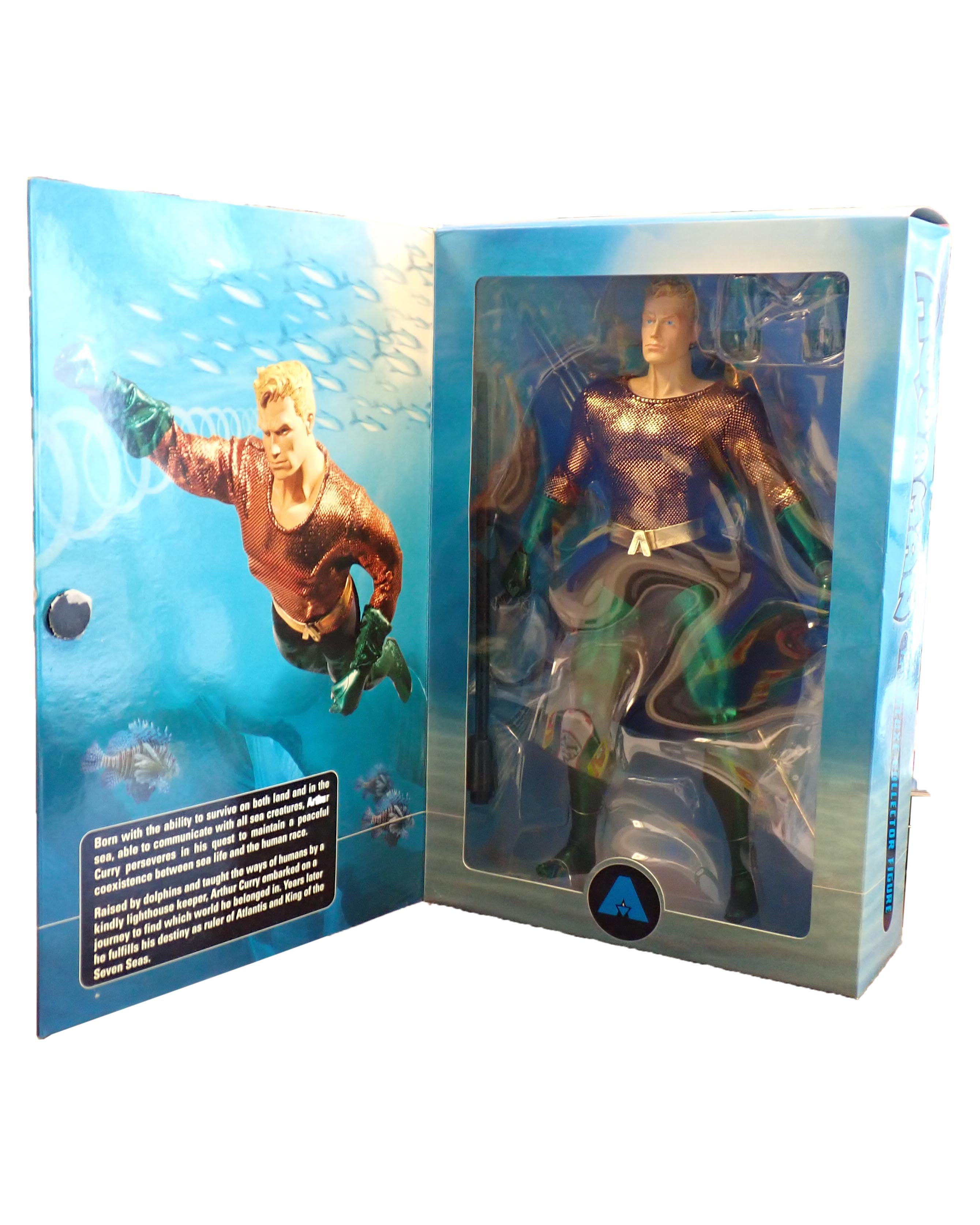 Aquaman - 13" Deluxe Collector Figure