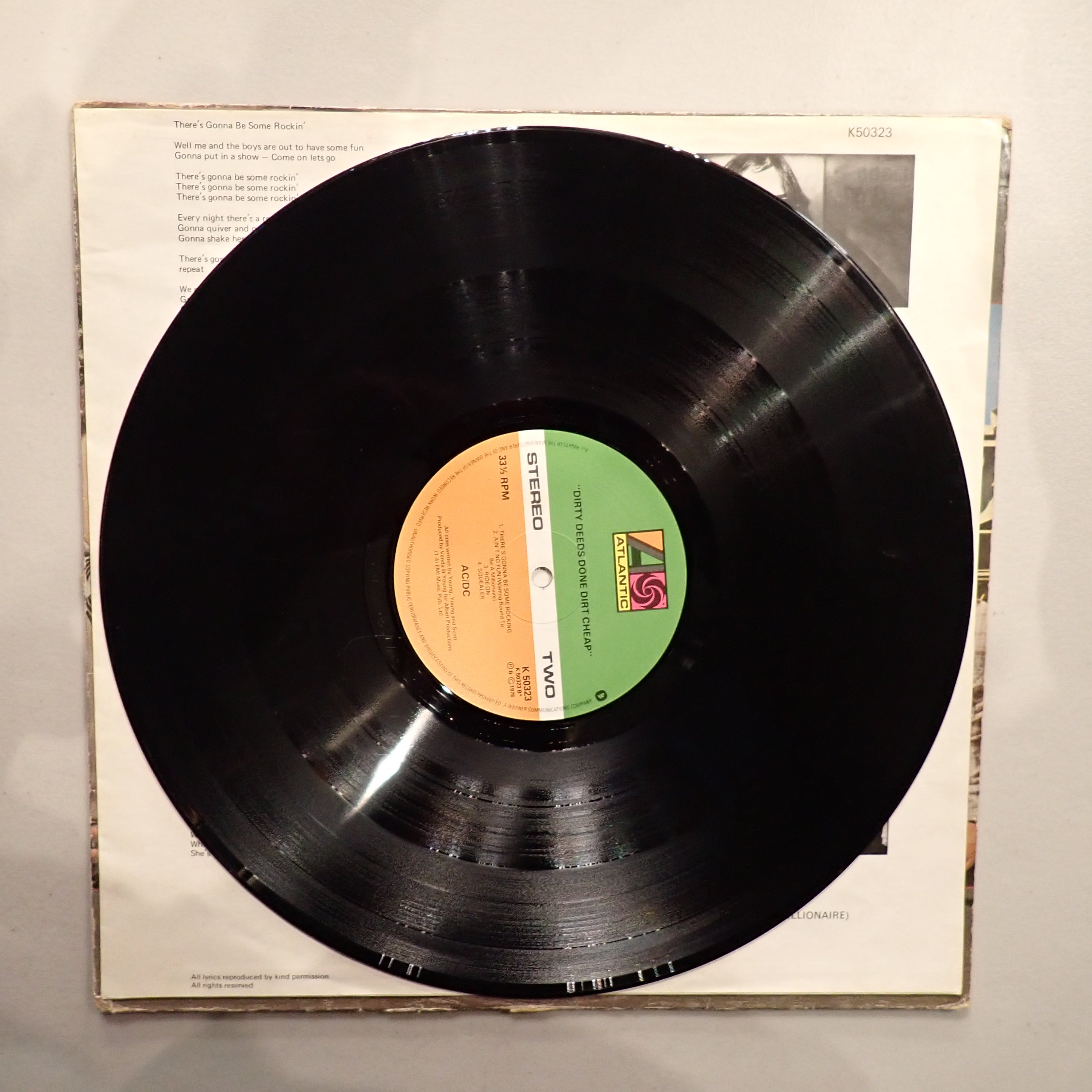 AC/DC – Dirty Deeds Done Dirt Cheap
