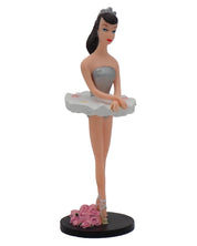 Assorted Barbie Figurines [Pre-Owned]