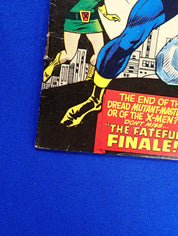 X-Men #39 (1967) - VG+/FN (4.5-5.0) - Debut of New Suits