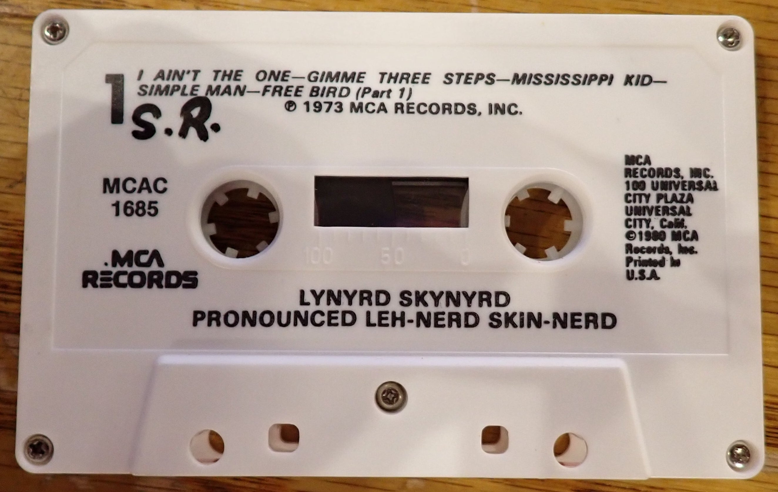 Lynyrd Skynyrd - Pronounced 'Lĕh-'nérd 'Skin-'nérd - Cassette Tape