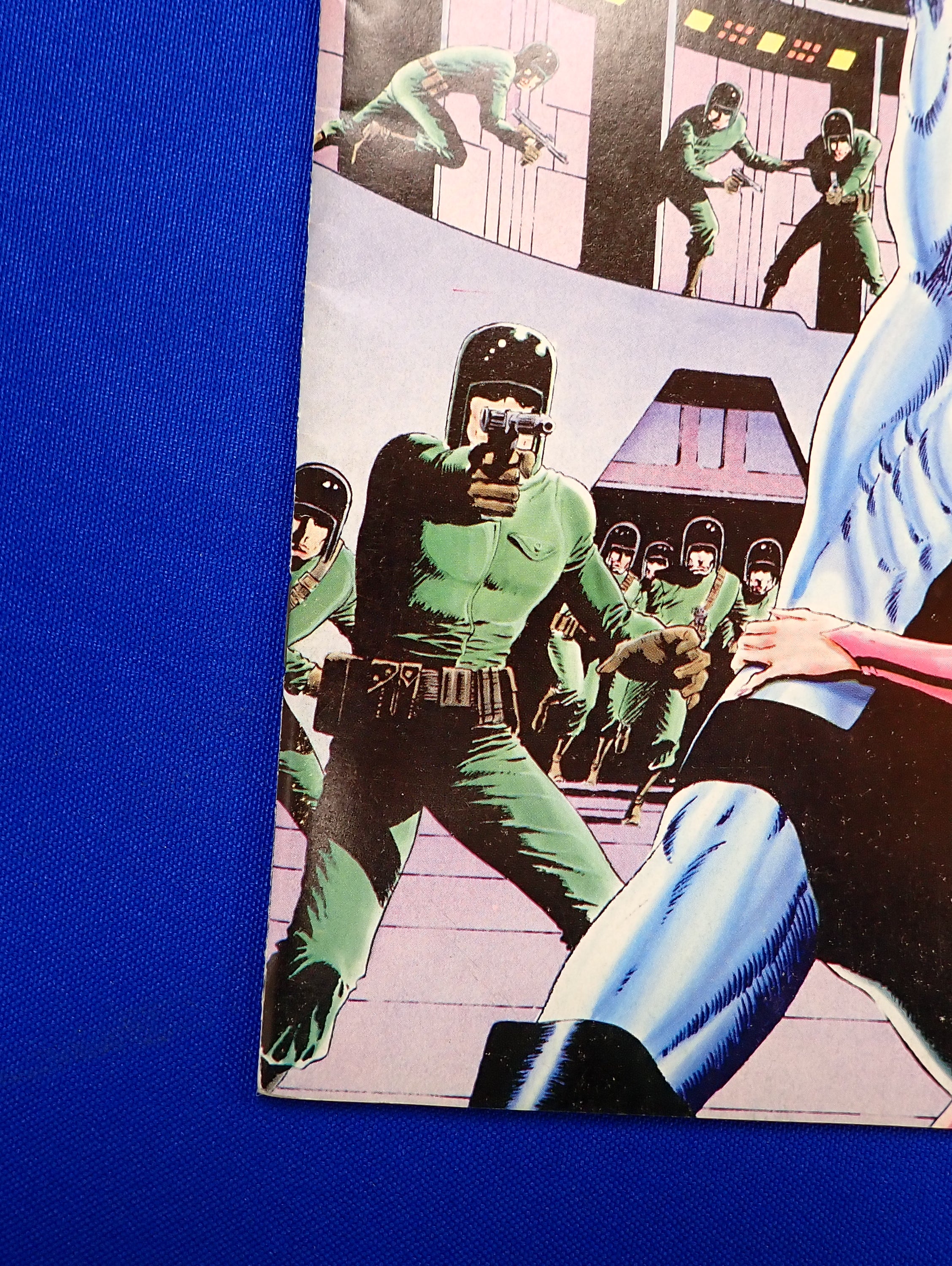 Nexus #1 (1981) - VF+ (8.5) - Mike Baron + Steve Rude