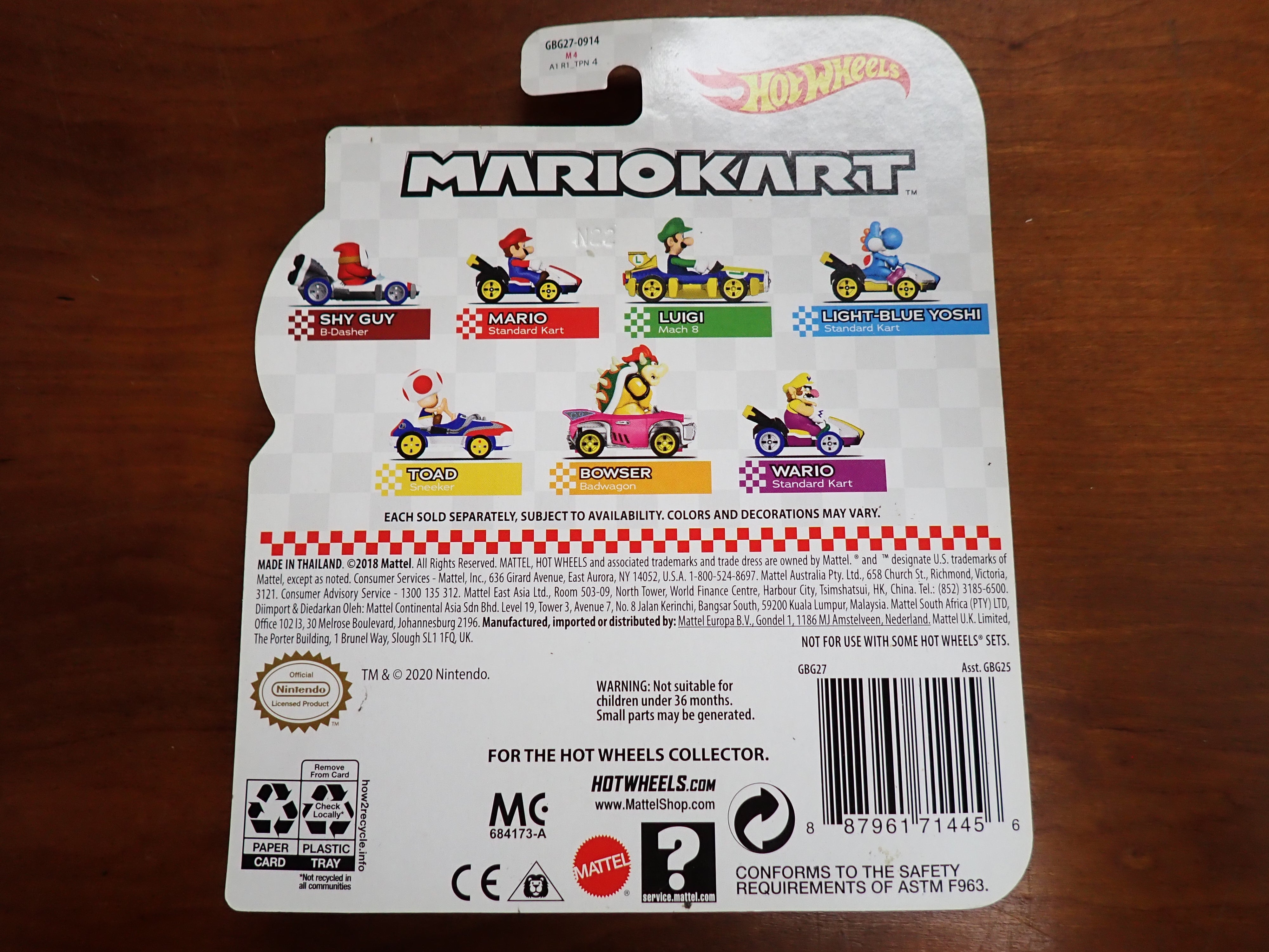 Hot Wheels: Mario Kart - Luigi (Mach 8)