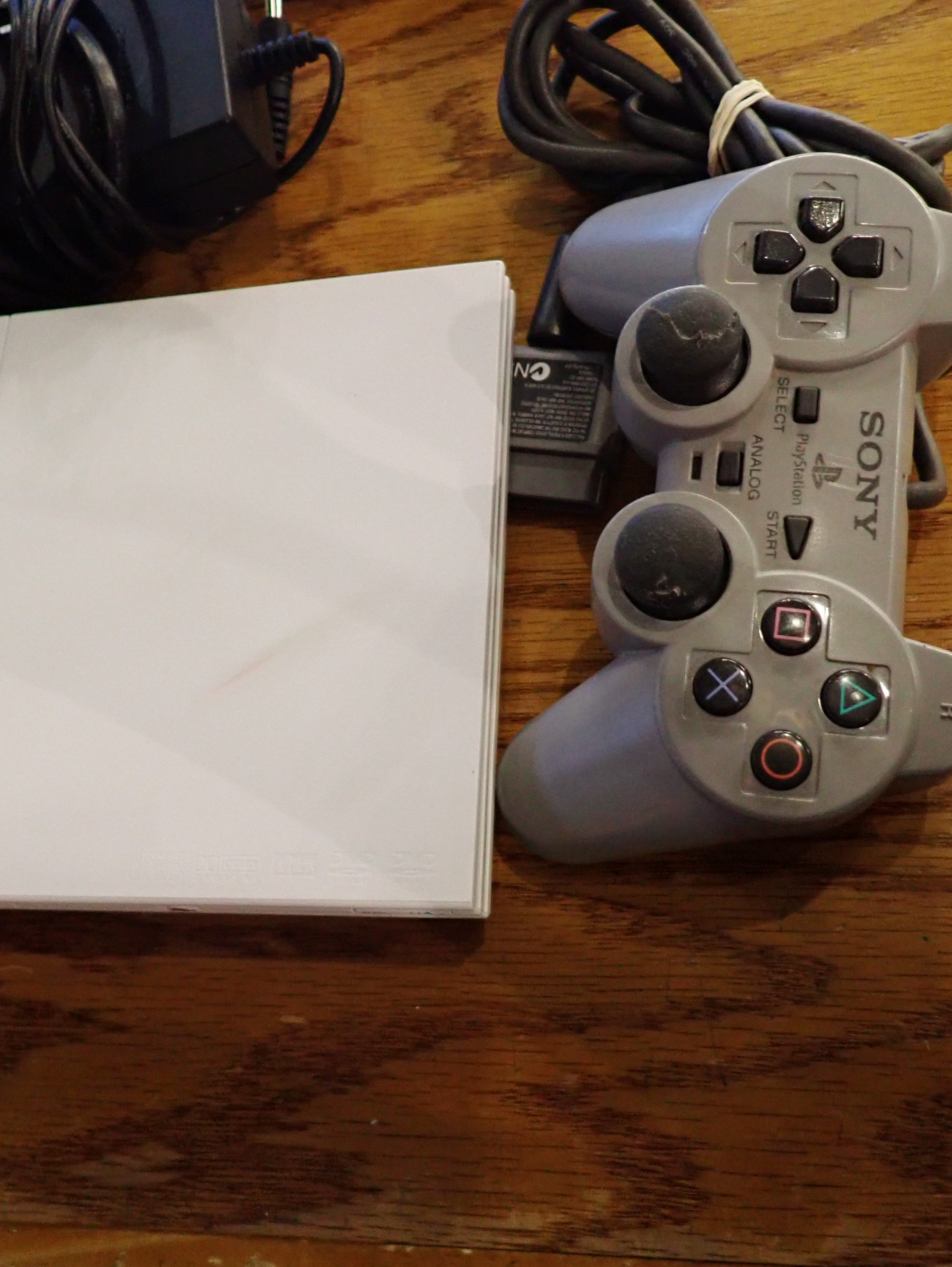 PlayStation 2 Slim - White