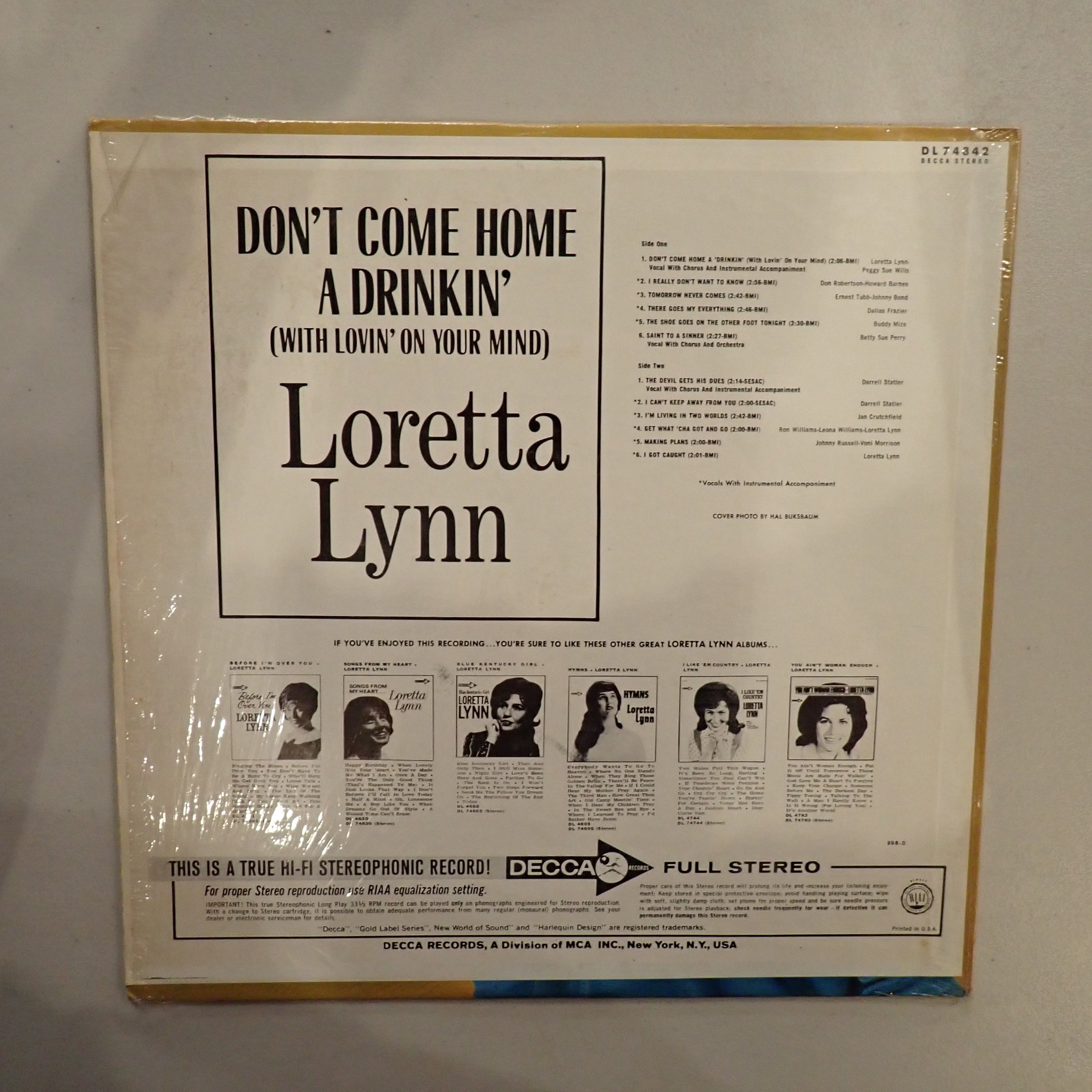 Loretta Lynn – Don't Come Home A Drinkin' (With Lovin' On Your Mind)
