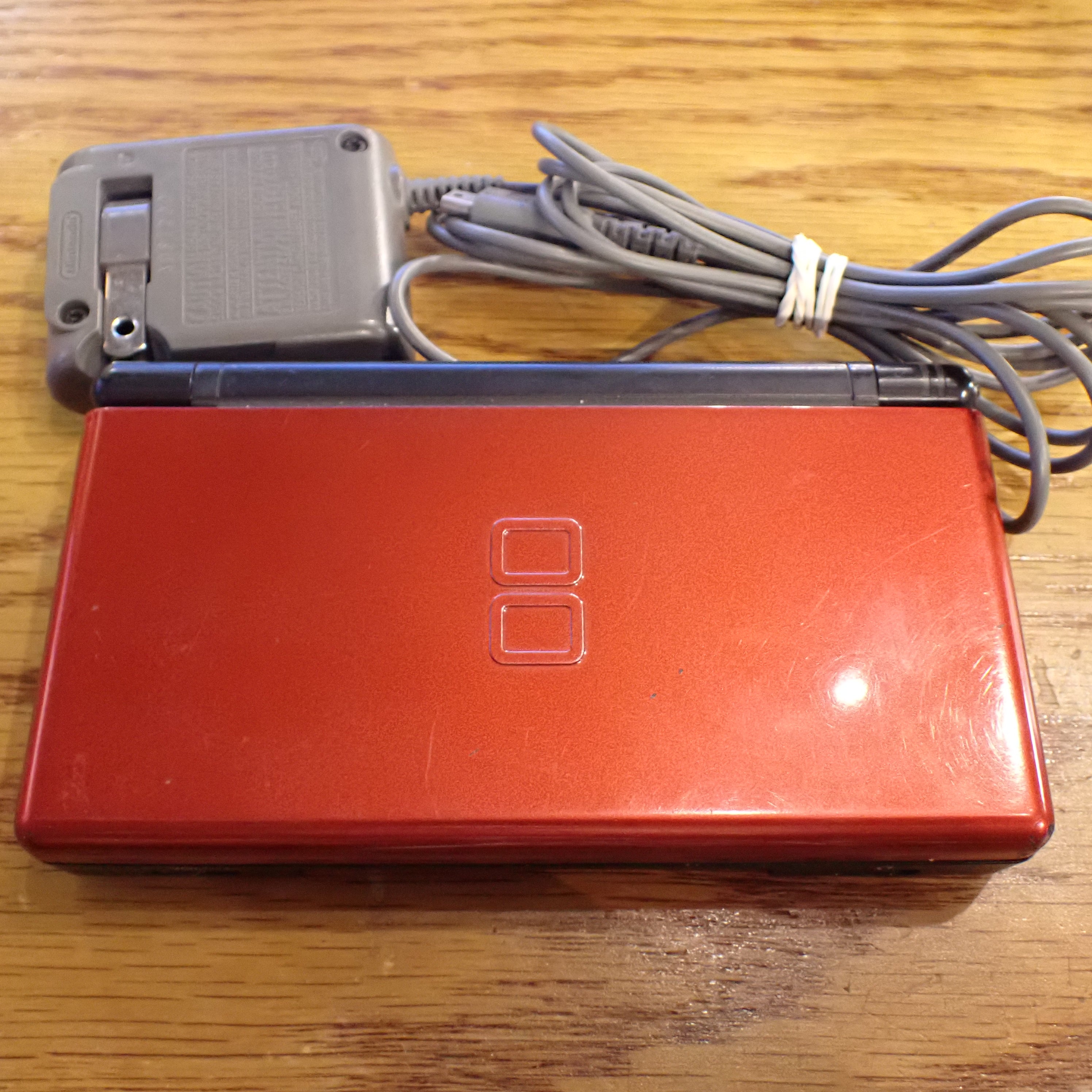 Nintendo DS Lite - Red / Black