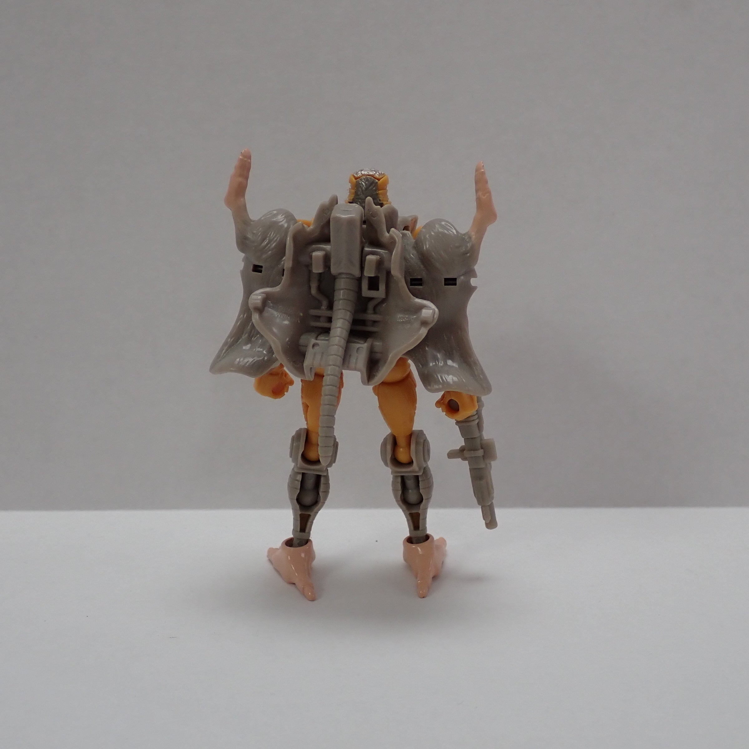 Rattrap (Kingdom WFC-K2 Core Class) - Transformers War For Cybertron [Pre-Owned]