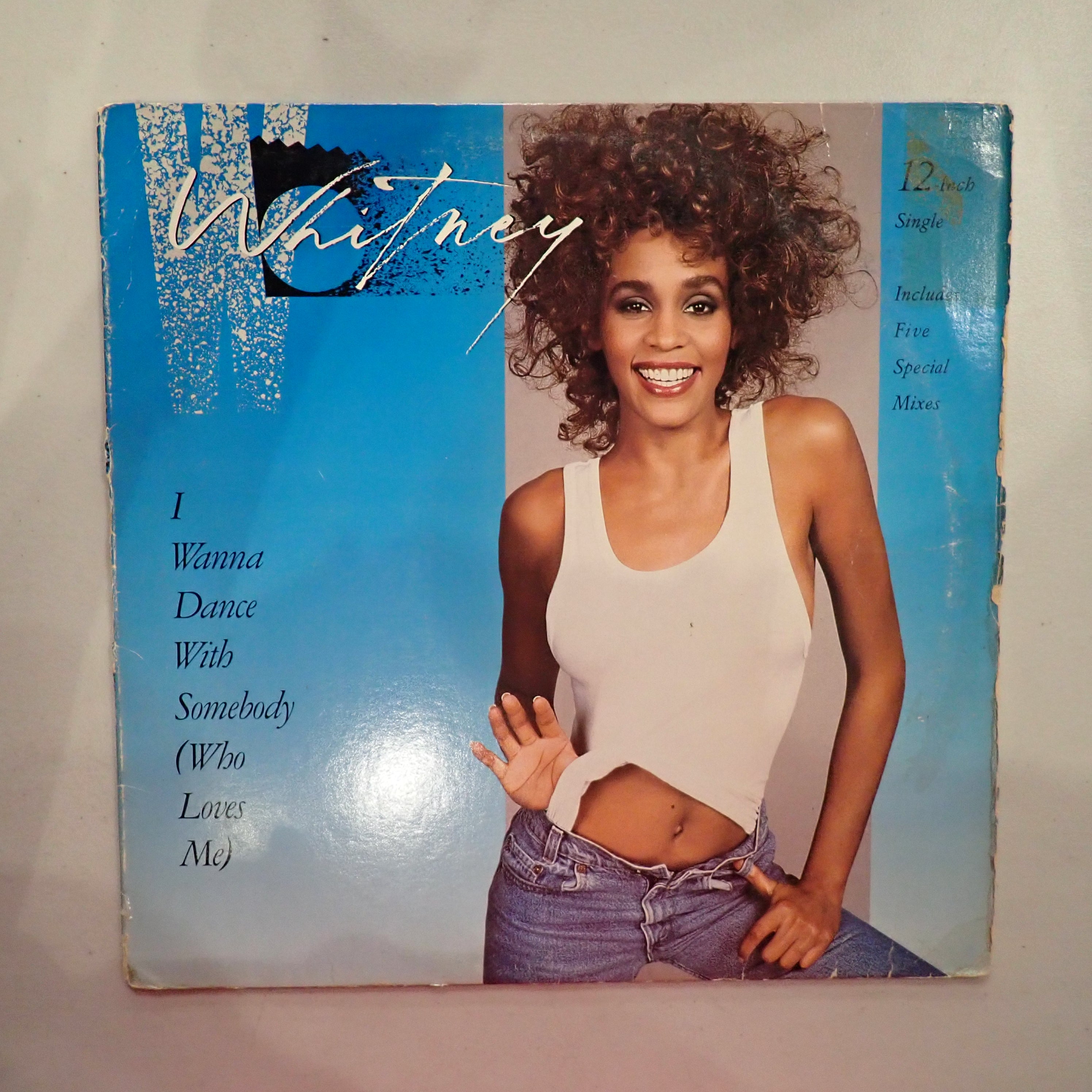 Whitney Houston – I Wanna Dance With Somebody (Who Loves Me)