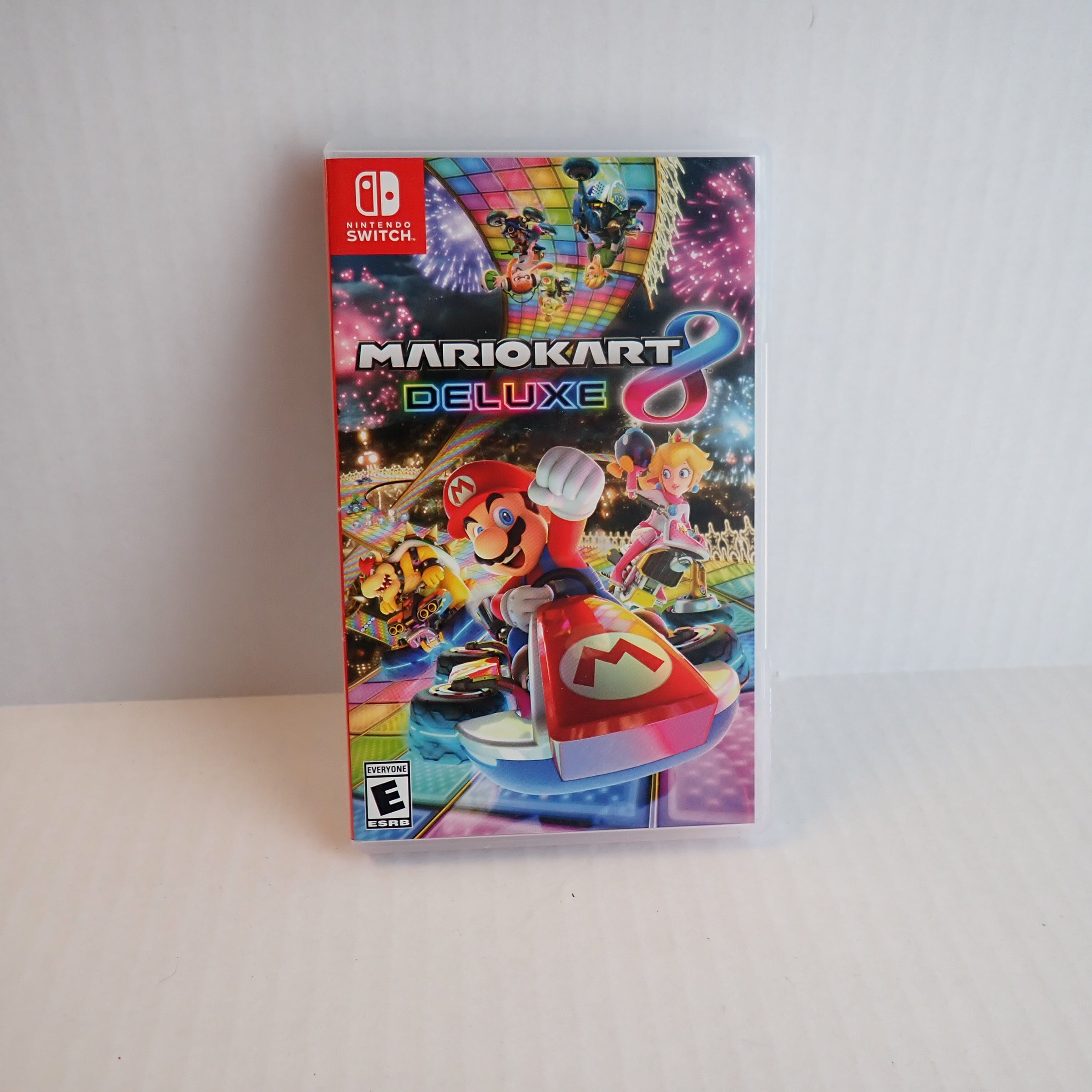Mario Kart 8 Deluxe - Switch (Pre-Owned)