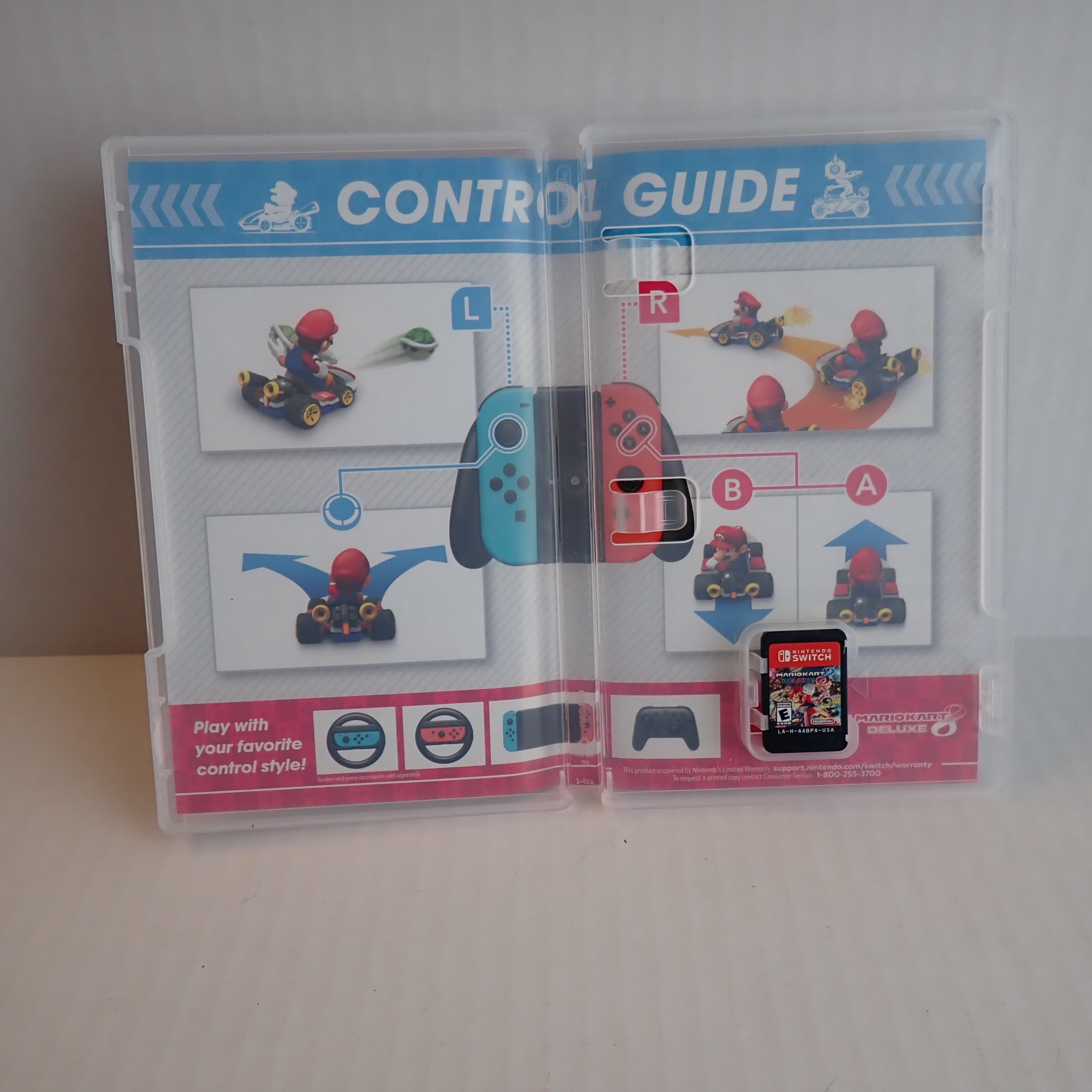 Mario Kart 8 Deluxe - Switch (Pre-Owned)