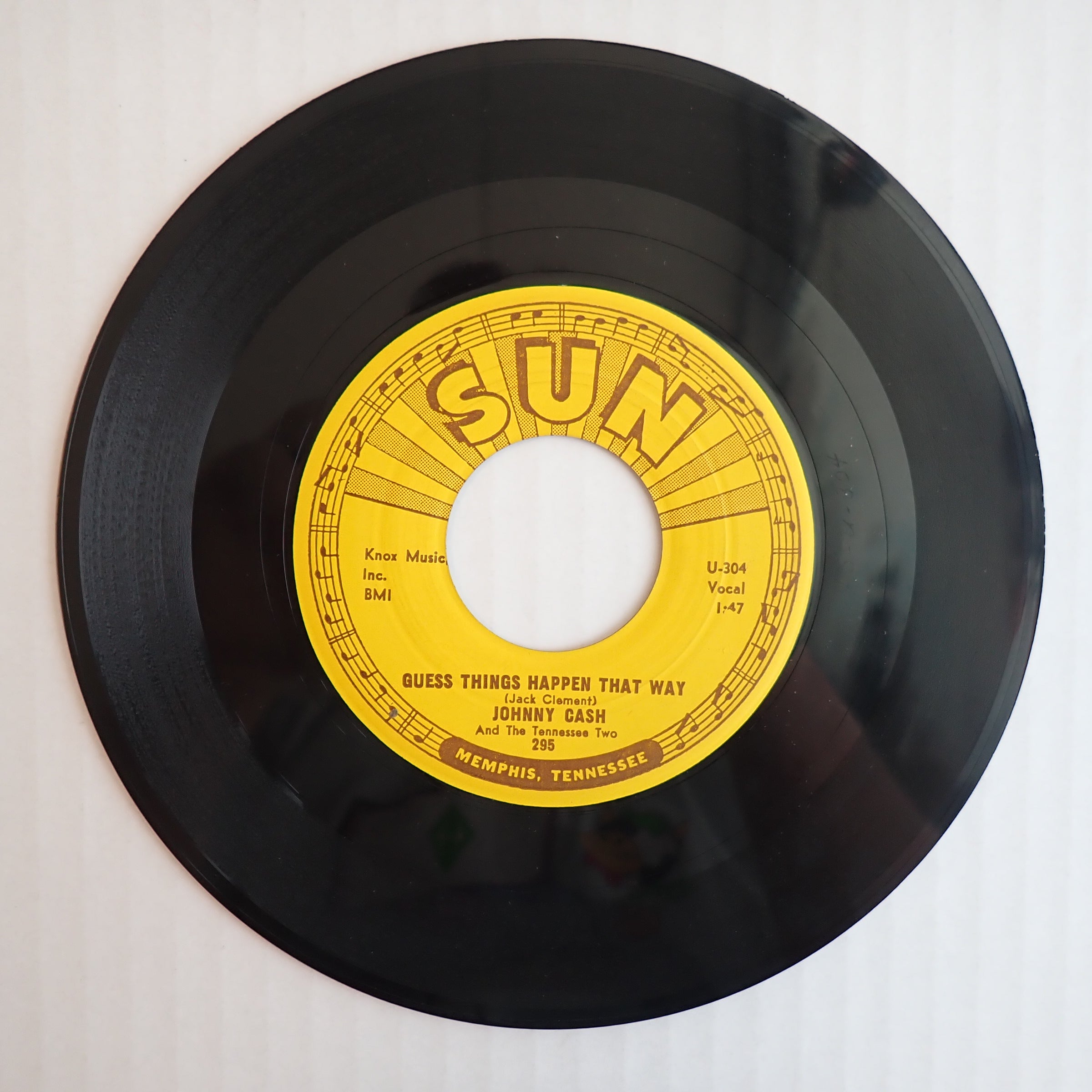 Johnny Cash - Come In Stranger / Guess Things Happen That Way (Loose) - Vinyl