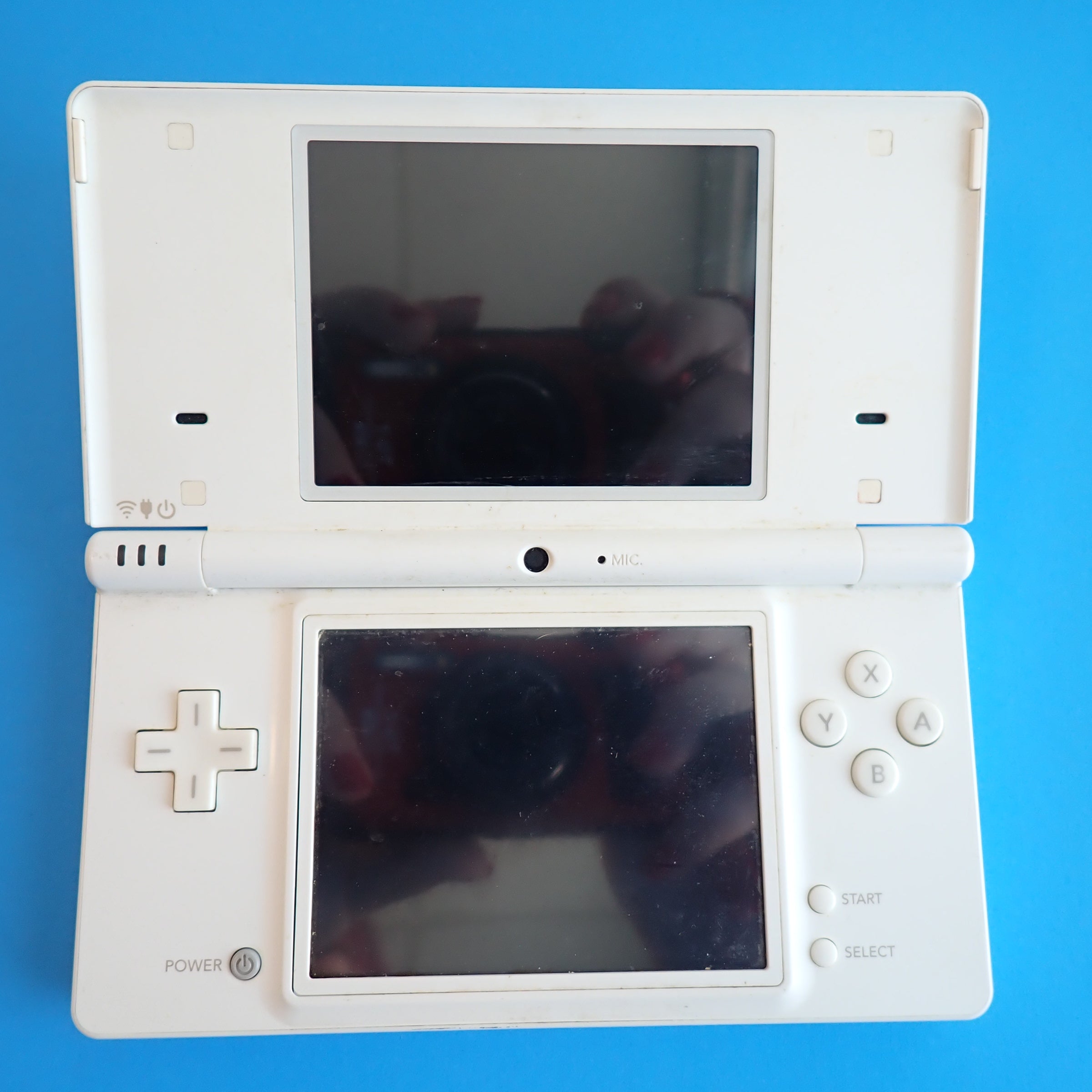 Nintendo DSi Console/System - Pokémon White Edition