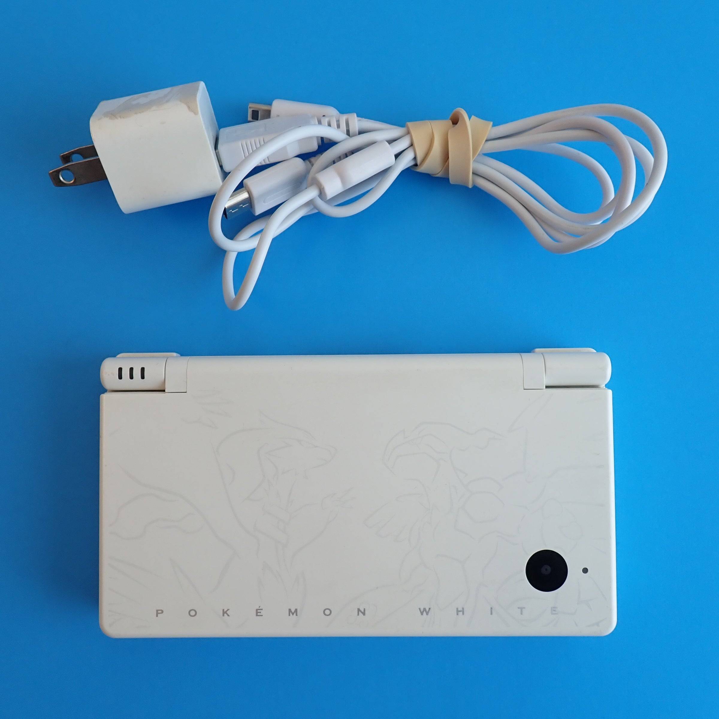 Nintendo DSi Console/System - Pokémon White Edition