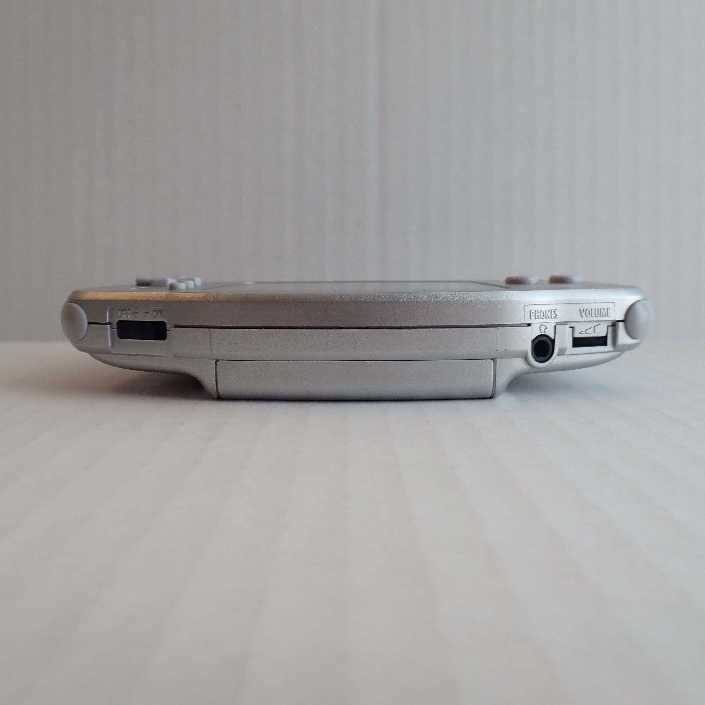 Gameboy Advance Console/System - 001 model (Pre-owned)