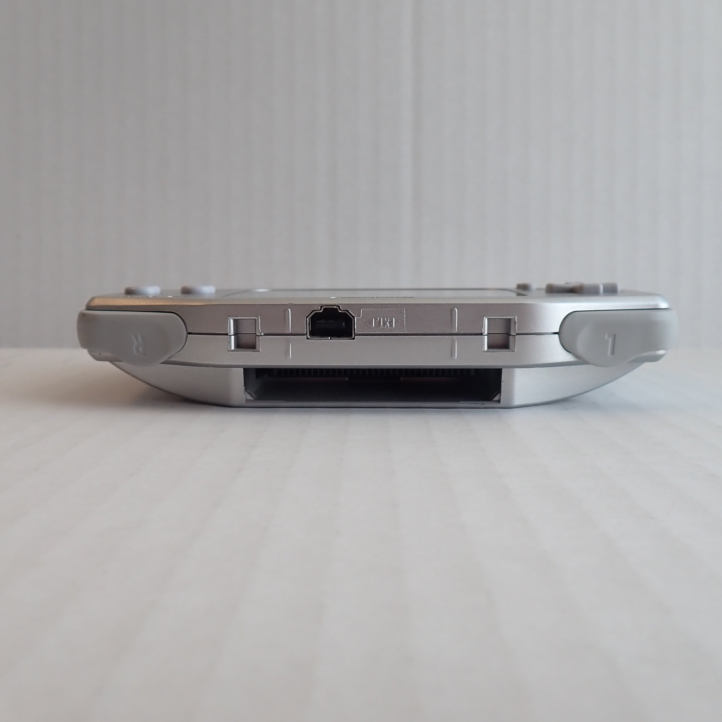 Gameboy Advance Console/System - 001 model (Pre-owned)