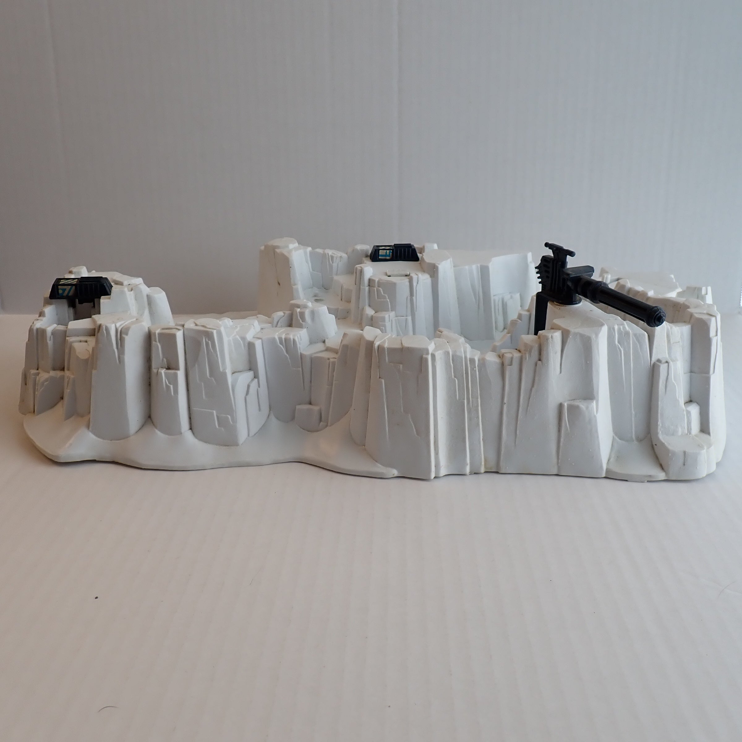 1980 Hoth Imperial Attack Base - Empire Strikes Back