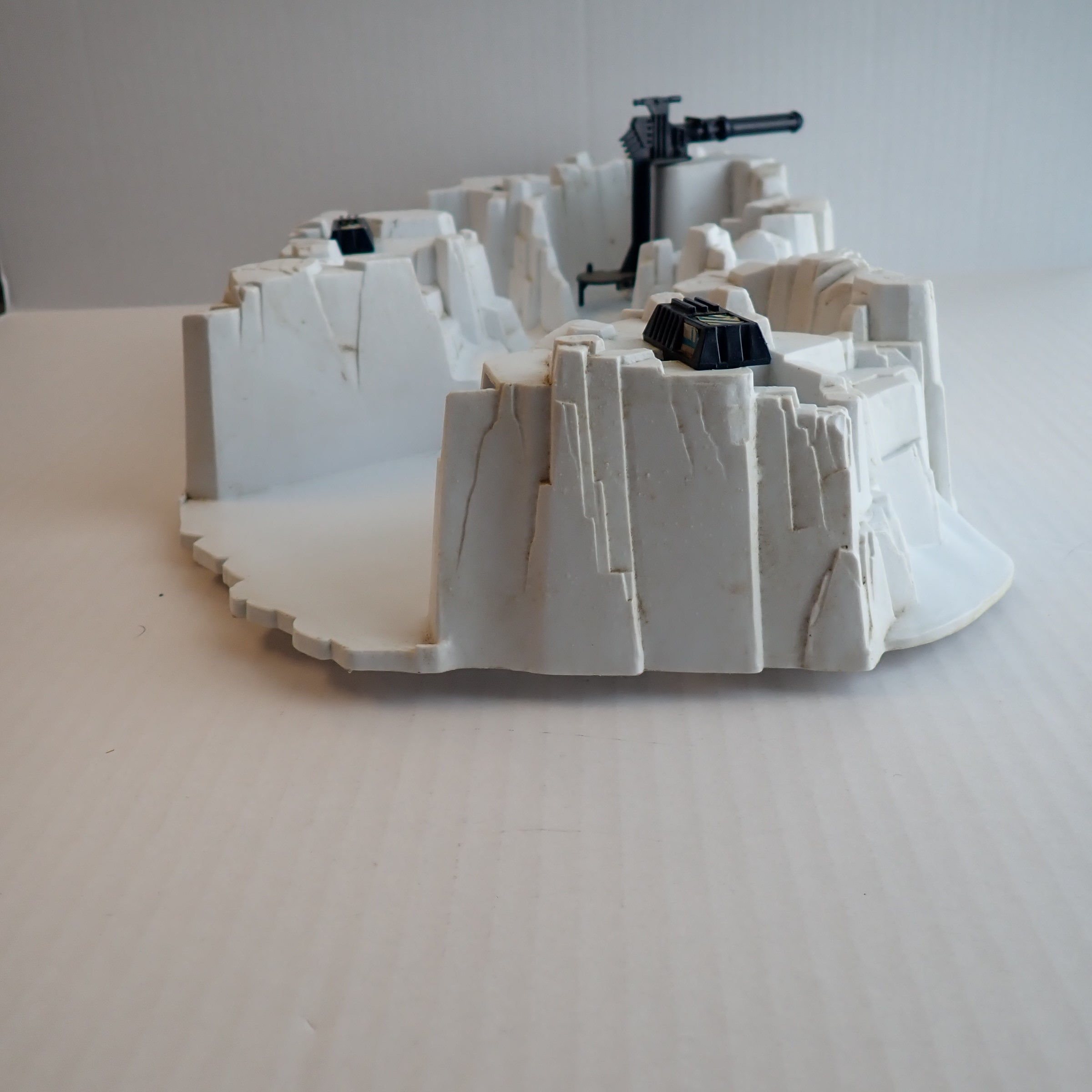 1980 Hoth Imperial Attack Base - Empire Strikes Back