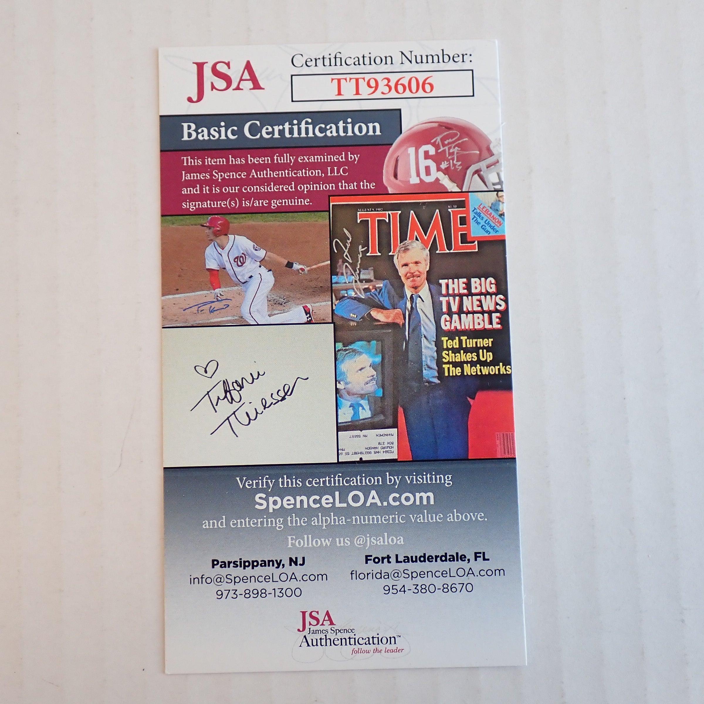 Oscar Martinez (Autographed by Oscar Nunez) - POP! #1132