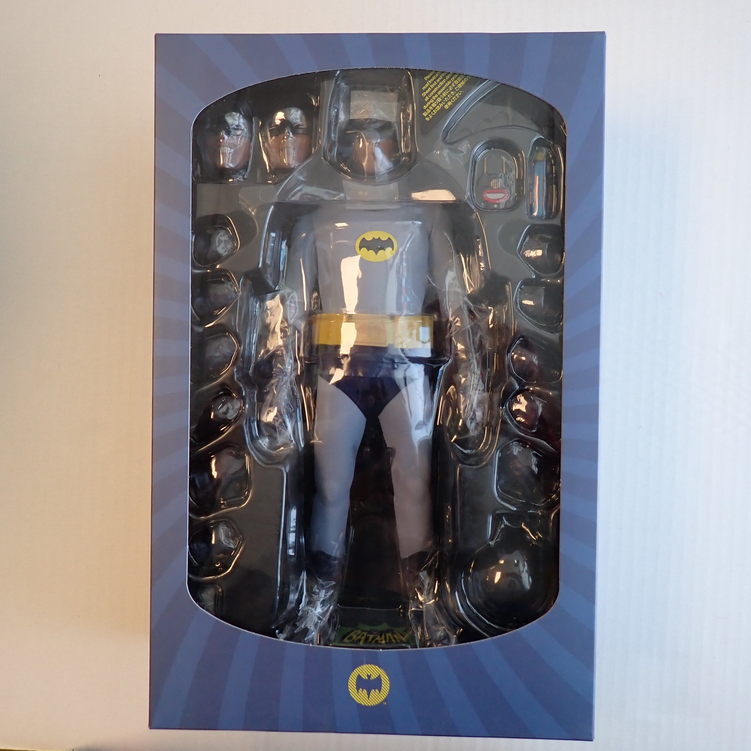 Batman 1/6 scale classic TV Series - Hot Toys (Pre-Owned)