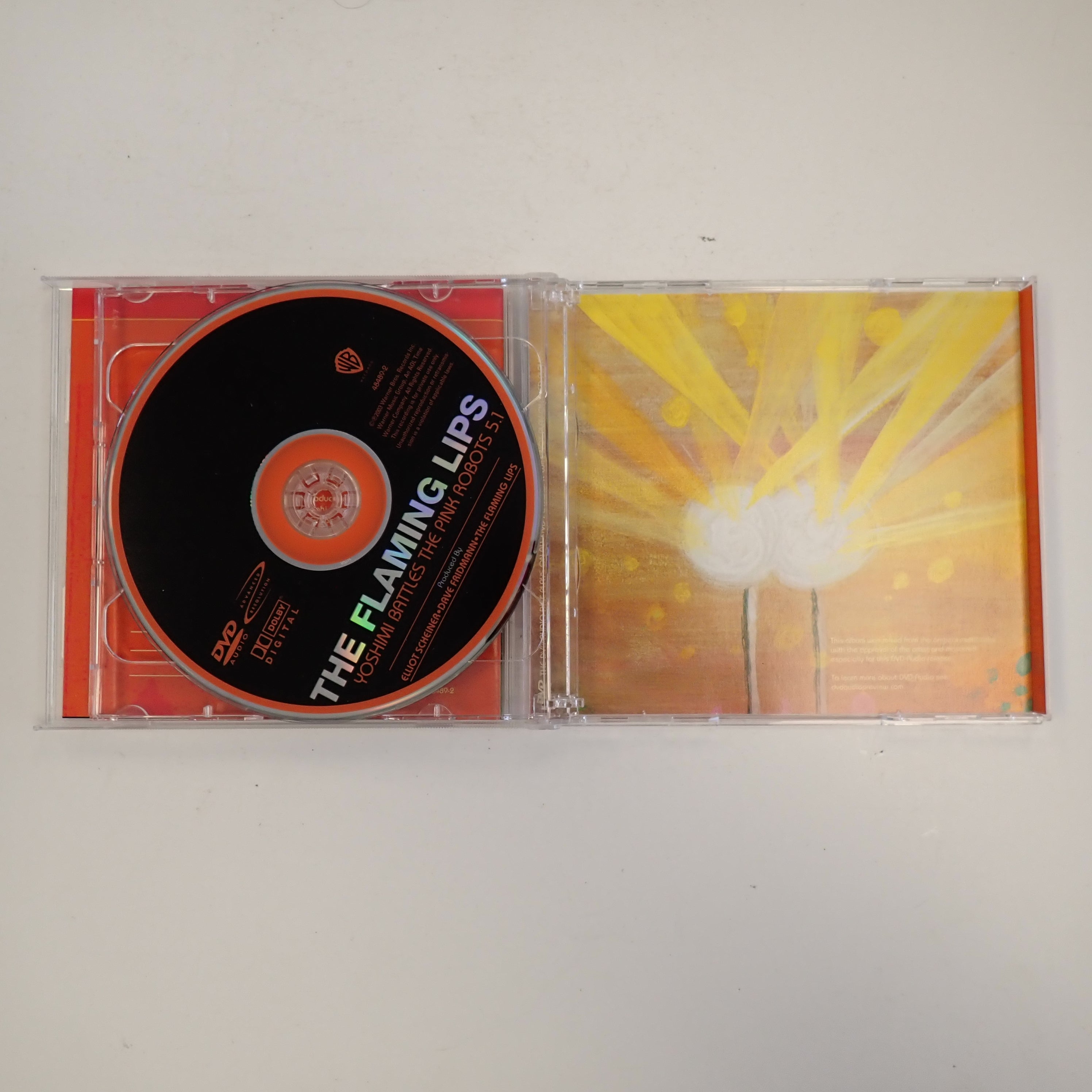 The Flaming Lips - Yoshimi Battles the Pink Robots - CD + DVD
