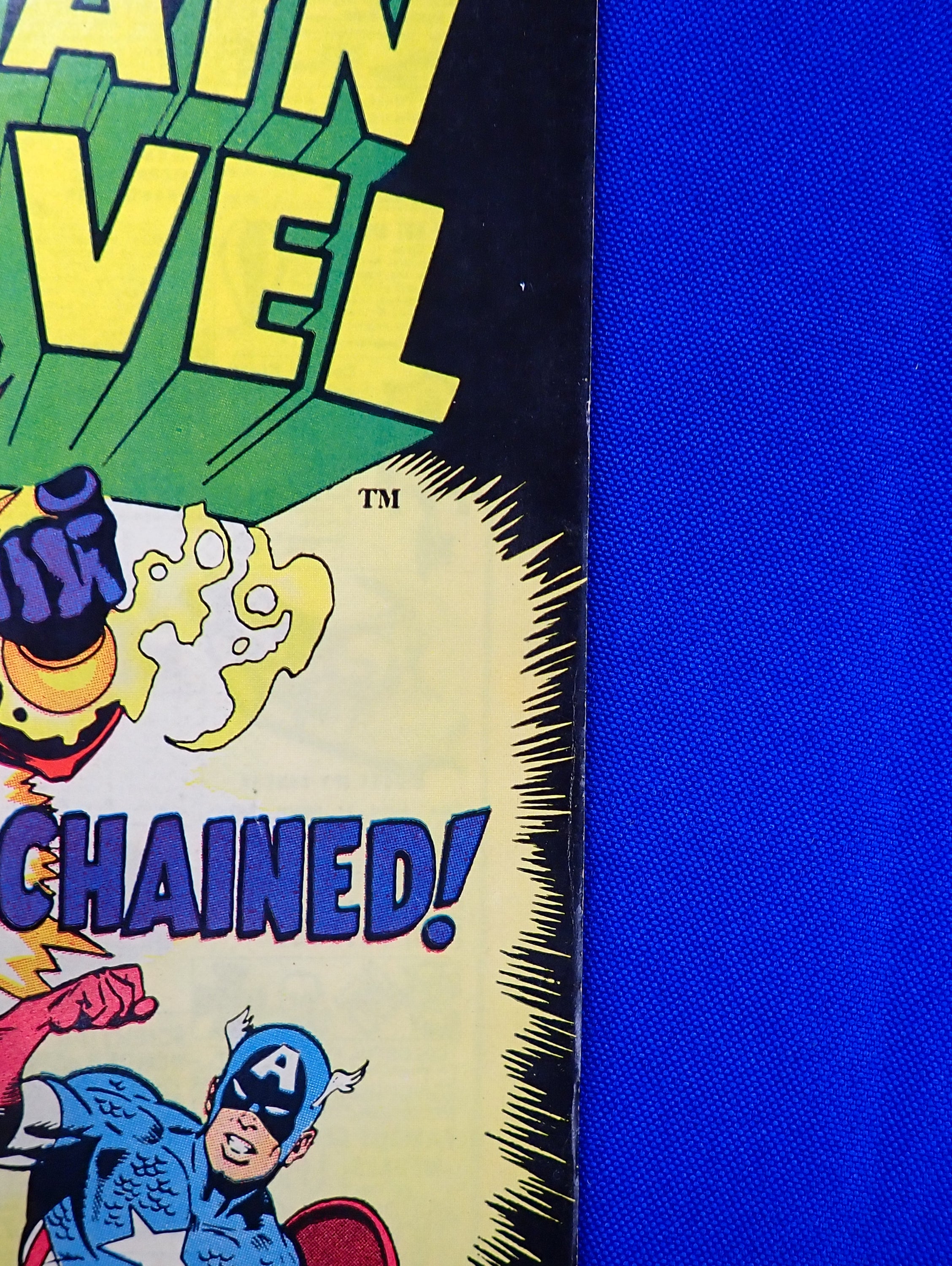 Captain Marvel #17 (1969) - FN (6.0) - 1st Cover App. of New Suit