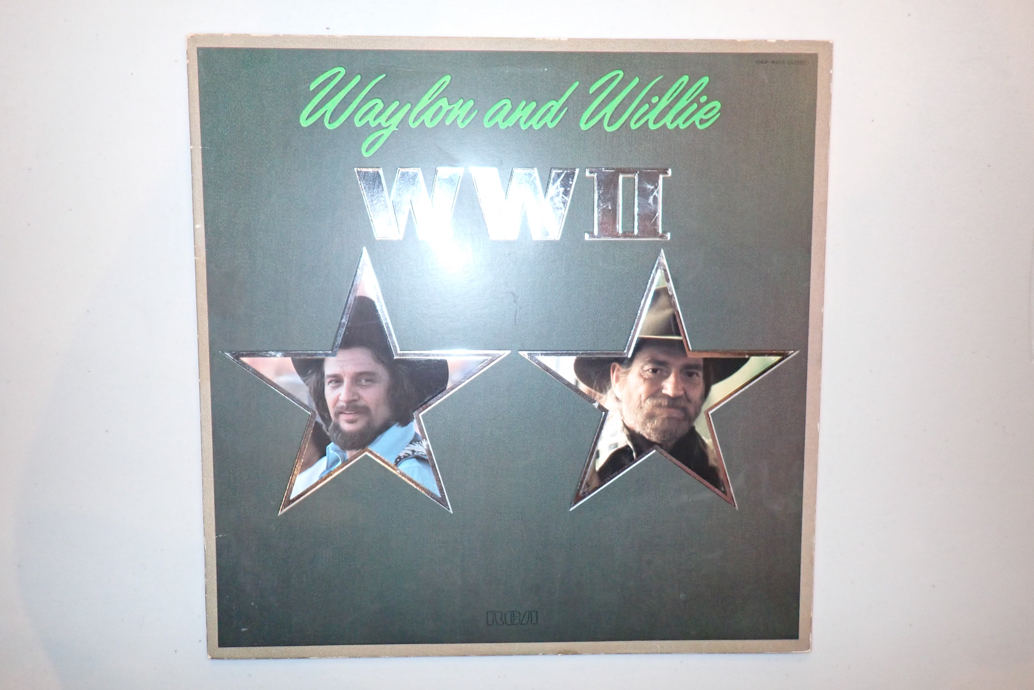 Waylon And Willie – WWII