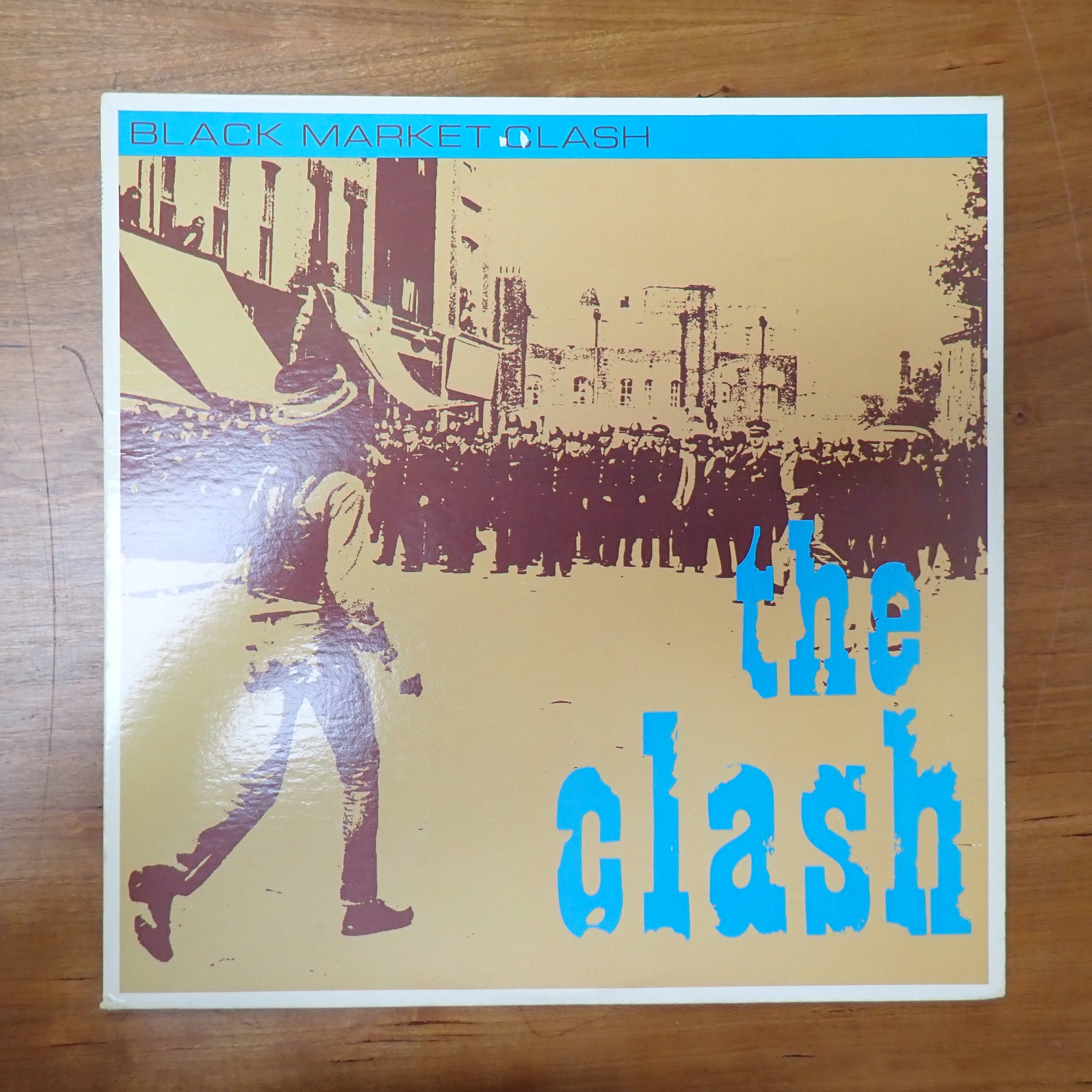The Clash - Black Market Clash
